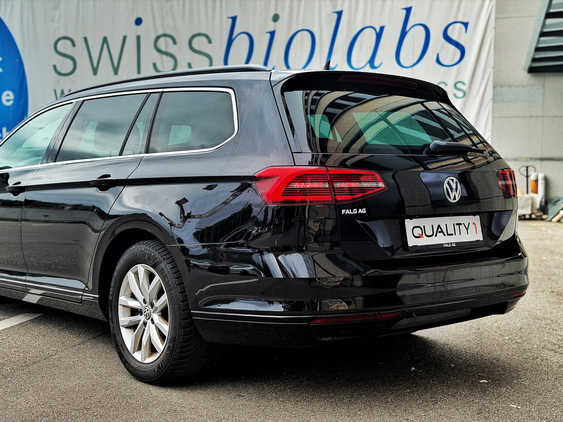 VW Passat Variant 2.0 TDI BMT Comfortline DSG-image-9
