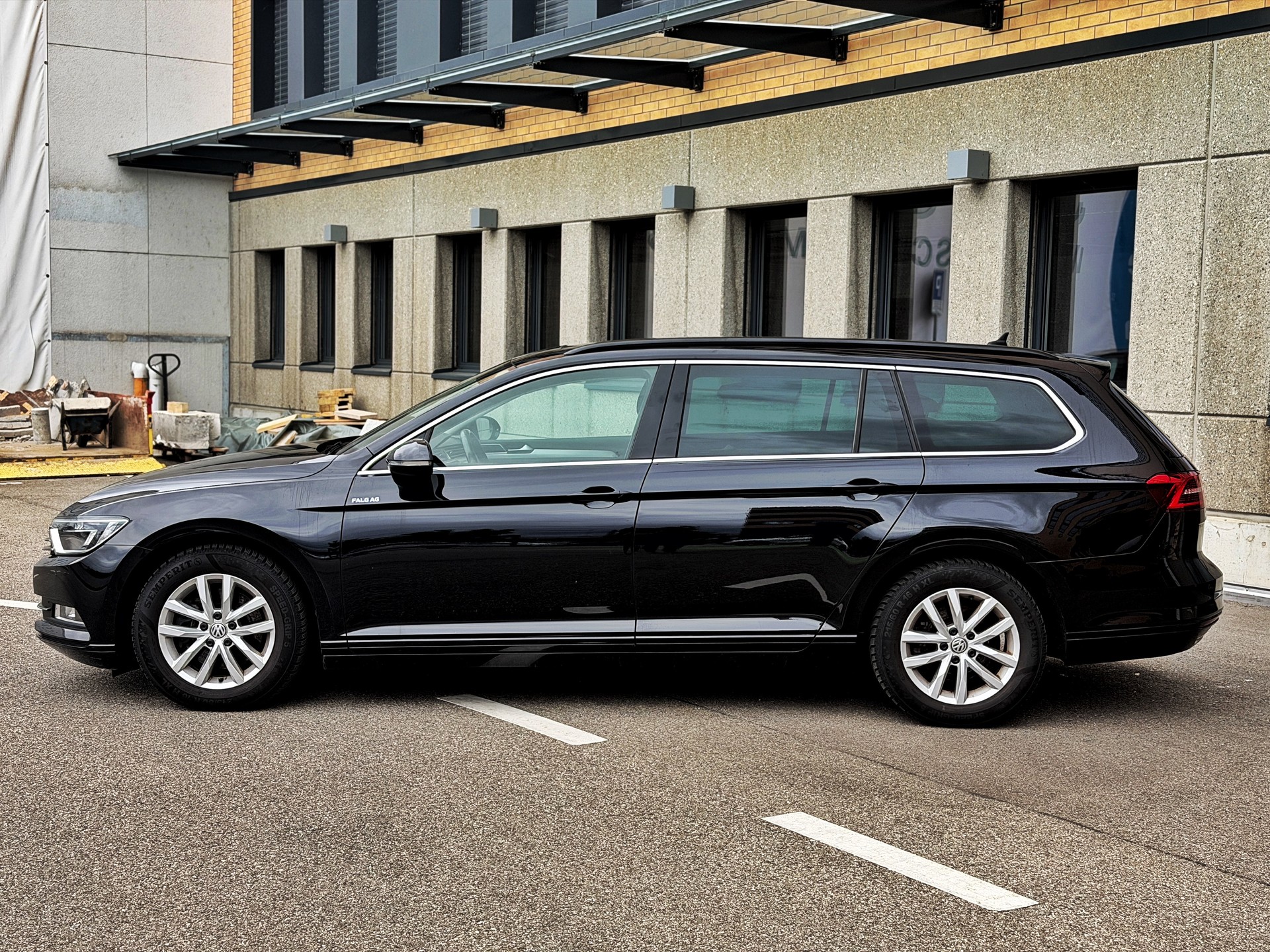 VW Passat Variant 2.0 TDI BMT Comfortline DSG-image-1