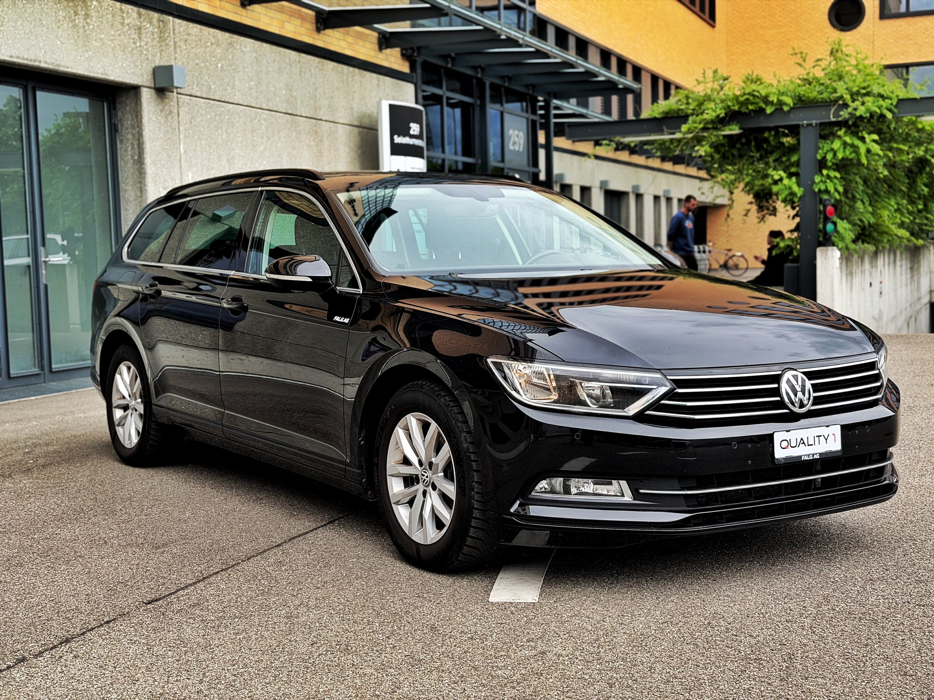 VW Passat Variant 2.0 TDI BMT Comfortline DSG-image-3