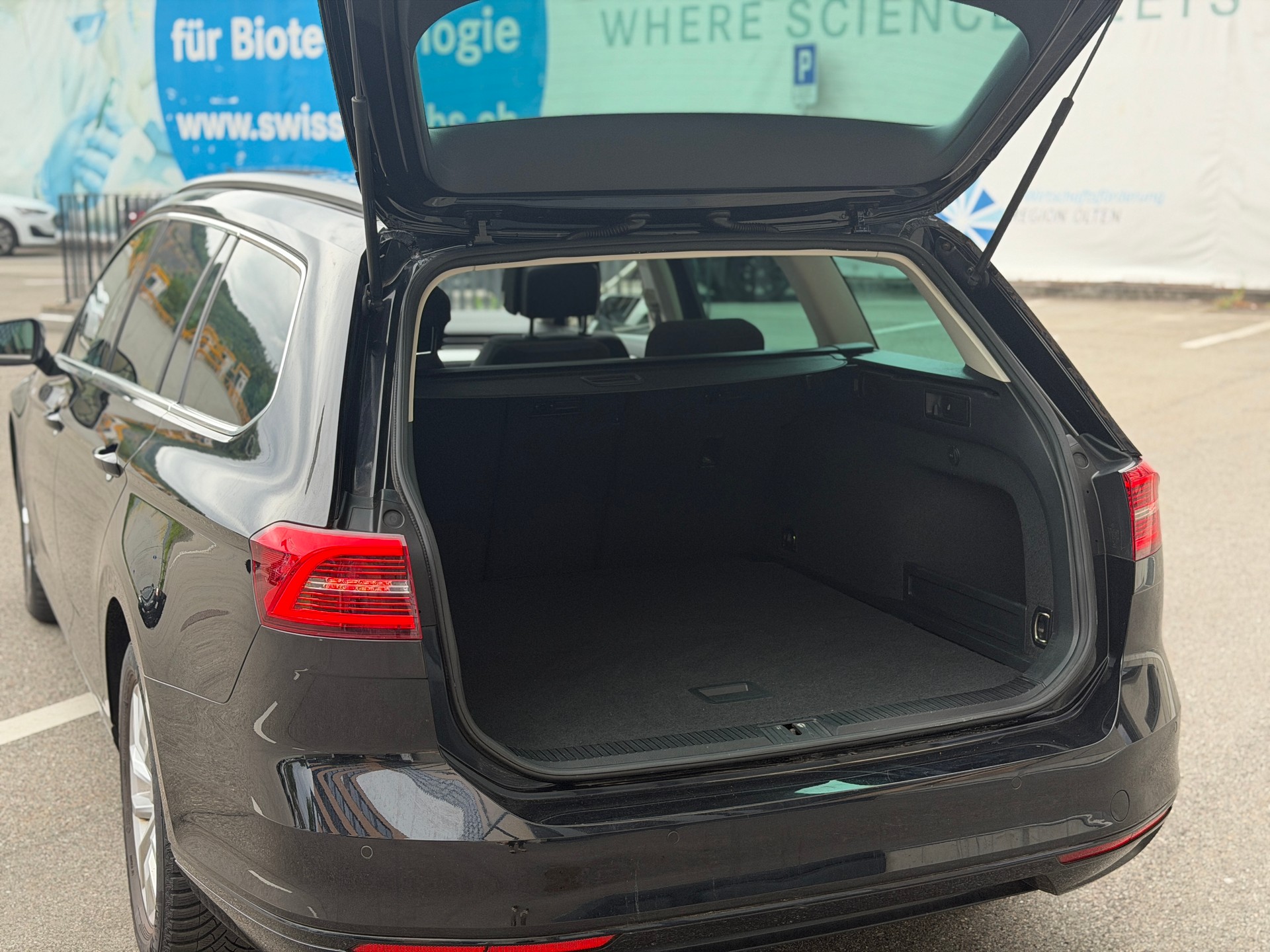 VW Passat Variant 2.0 TDI BMT Comfortline DSG-image-18