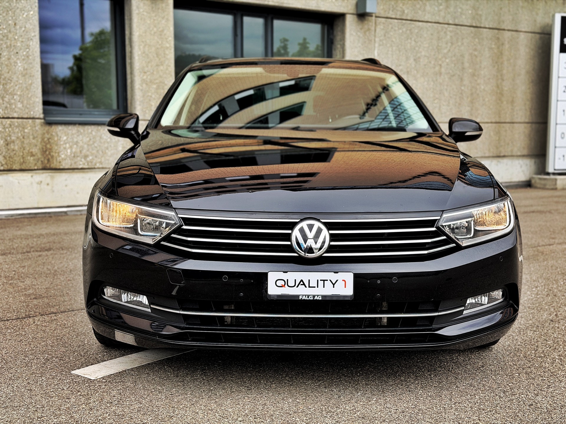 VW Passat Variant 2.0 TDI BMT Comfortline DSG-image-8