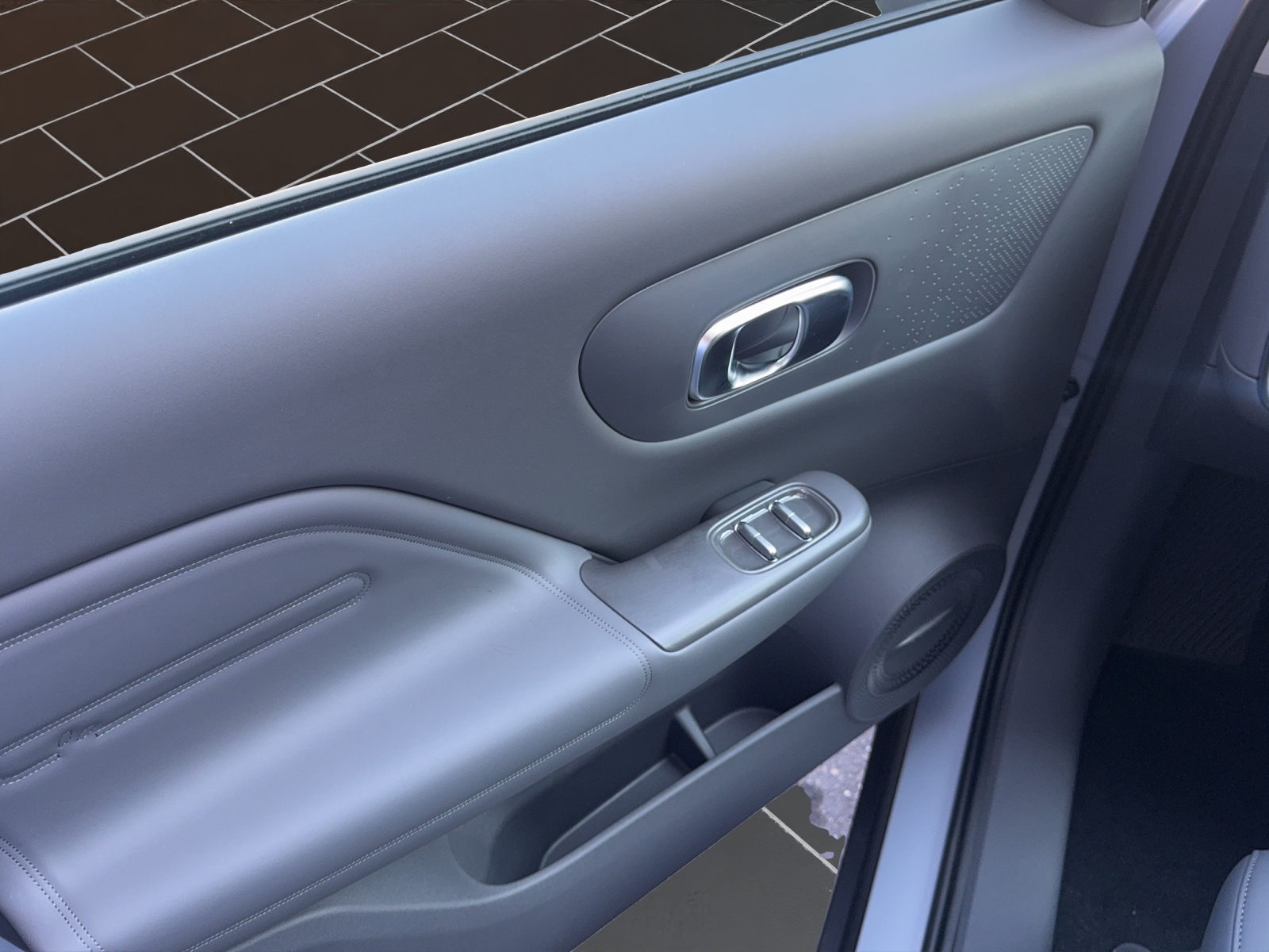 LEAPMOTOR B10 1.5 Hybrid EV-image-14