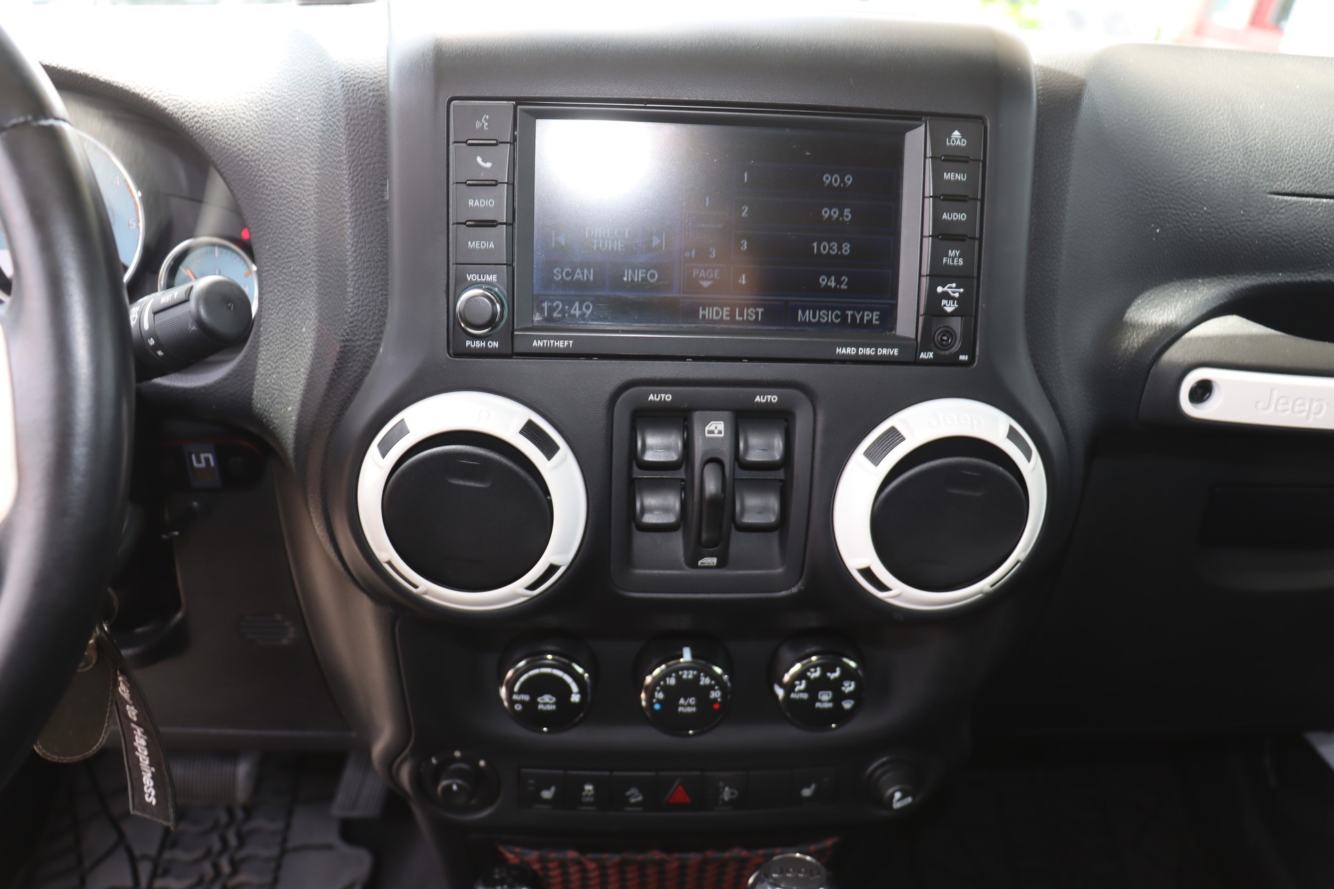 JEEP Wrangler 2.8CRD Unlimited Rubicon Automatic-image-16