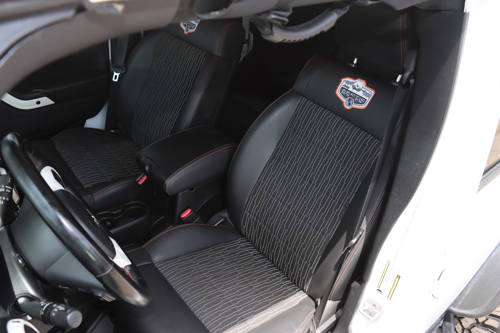 JEEP Wrangler 2.8CRD Unlimited Rubicon Automatic-image-13
