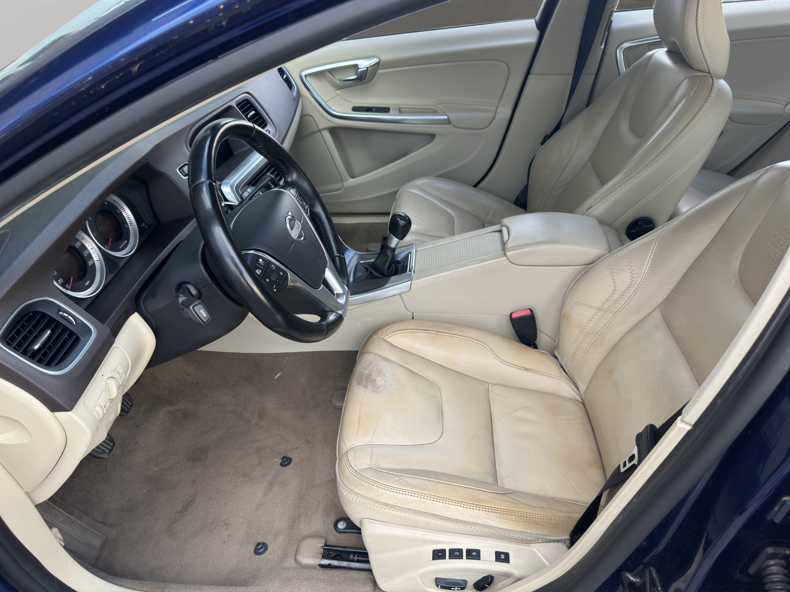 VOLVO V60 D5 OceanRace-image-9