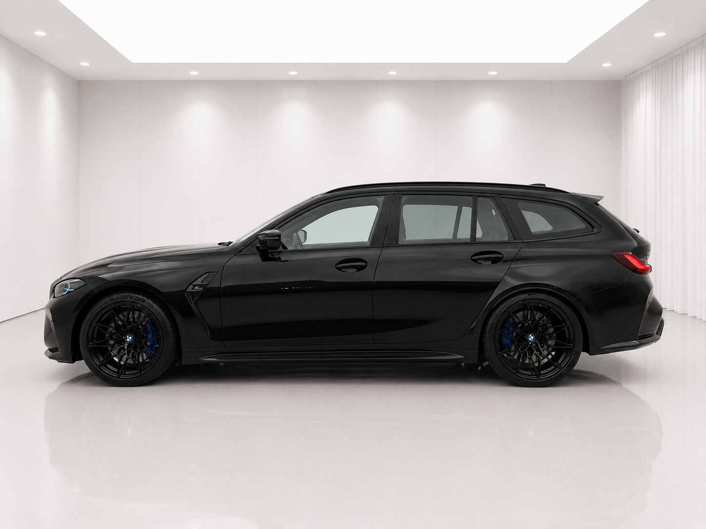 BMW M3 Touring xDrive Competition M-image-7