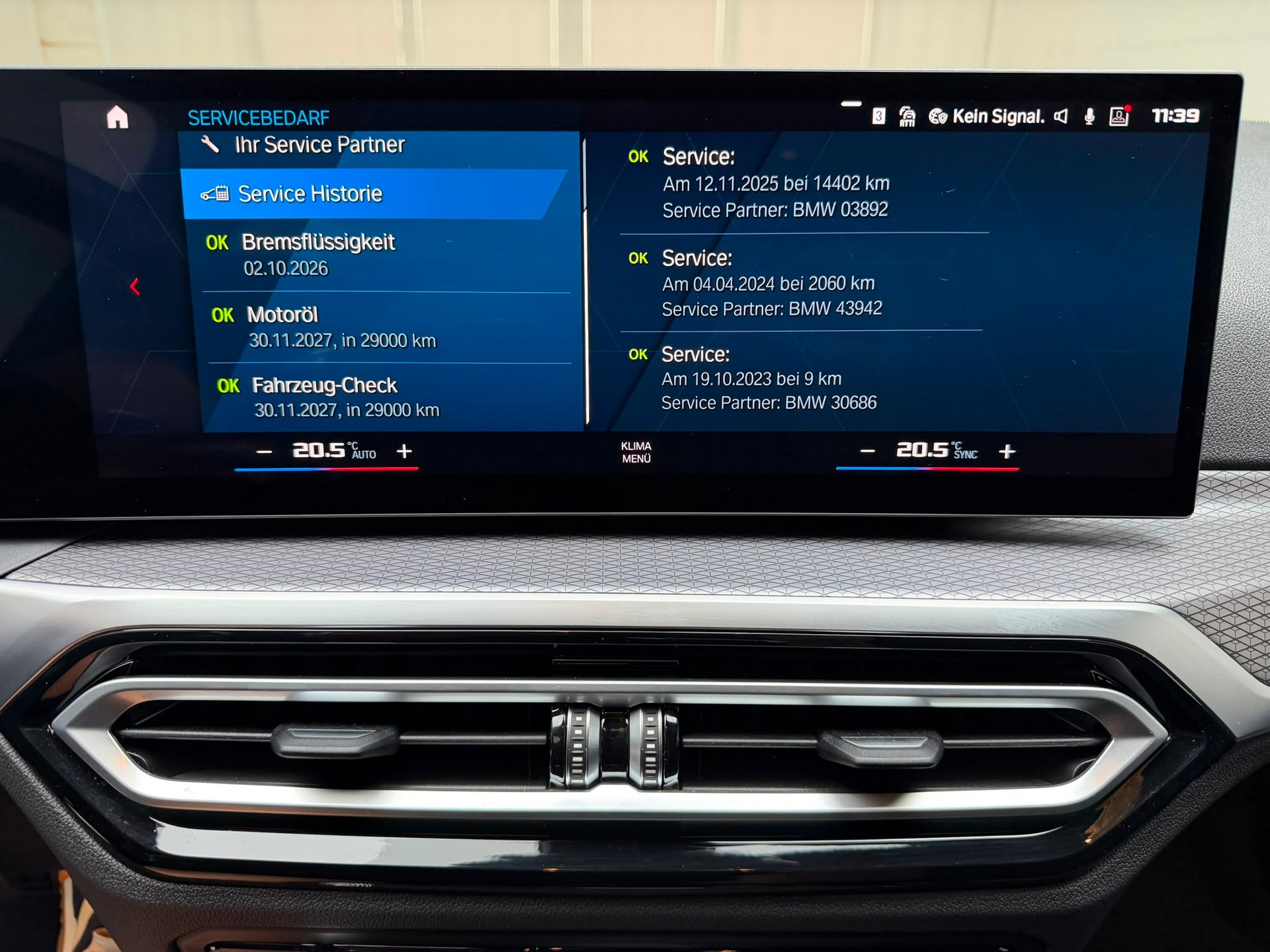 BMW M3 Touring xDrive Competition M-image-17