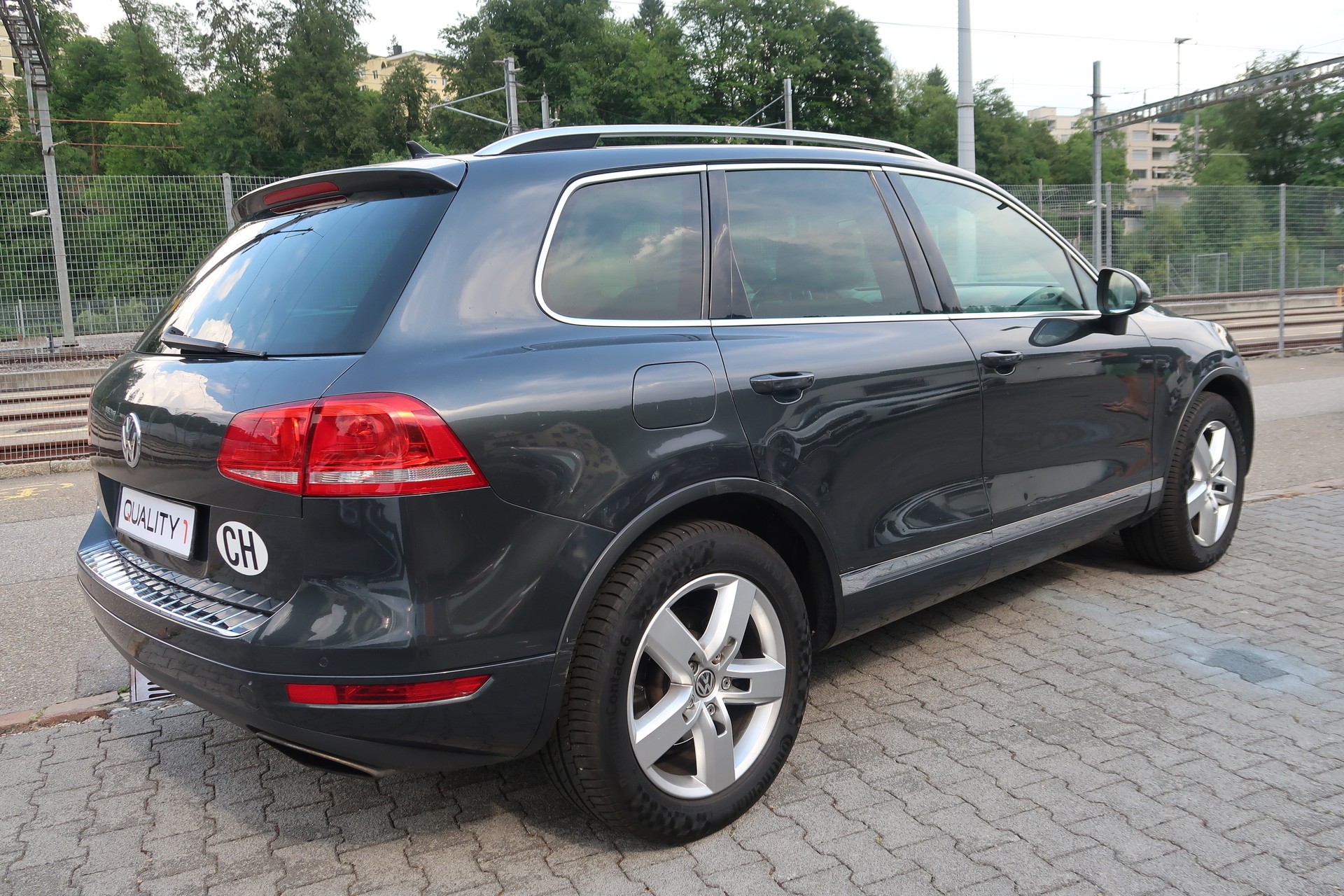 VW Touareg 4.2 TDI Tiptronic-image-3