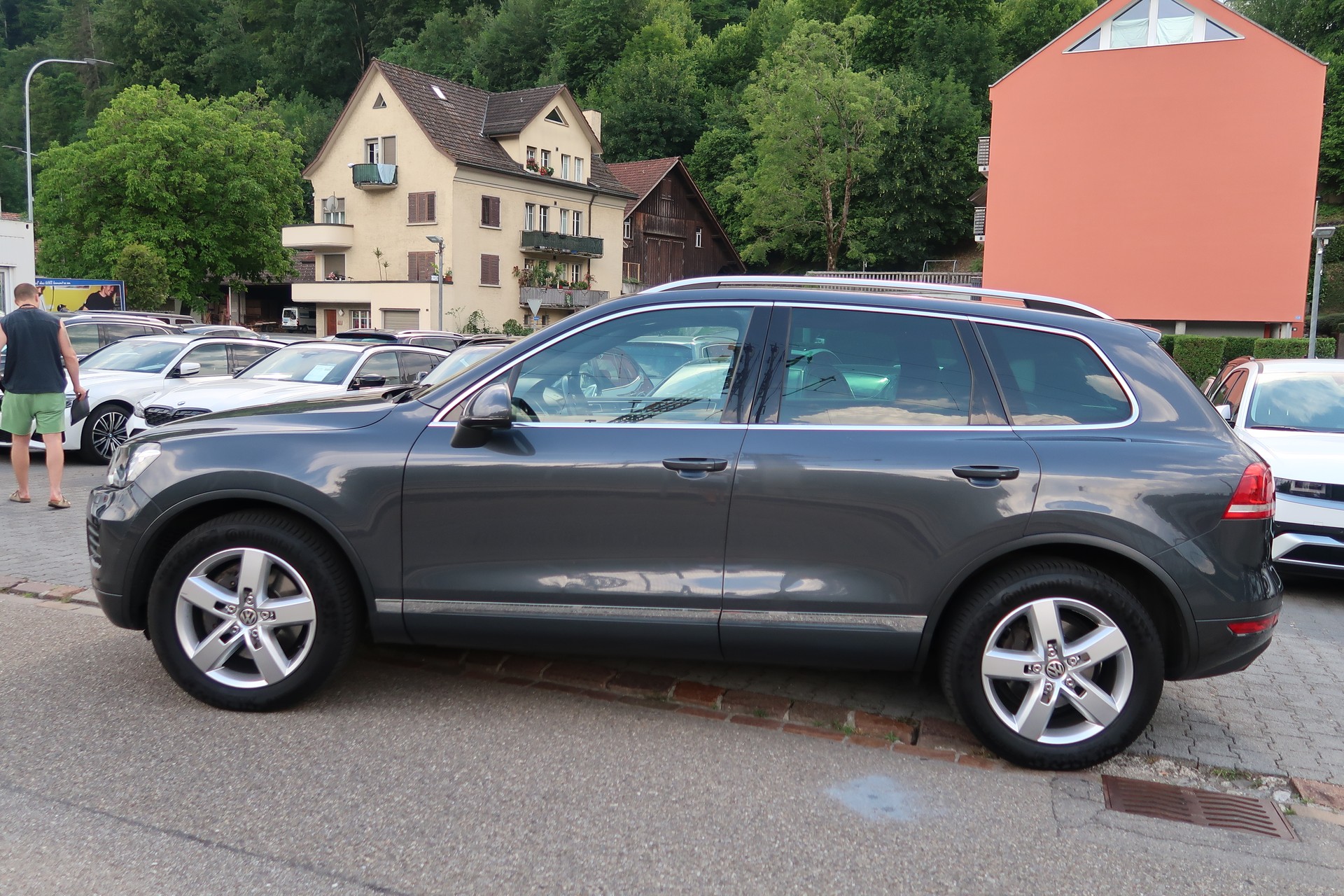 VW Touareg 4.2 TDI Tiptronic-image-6