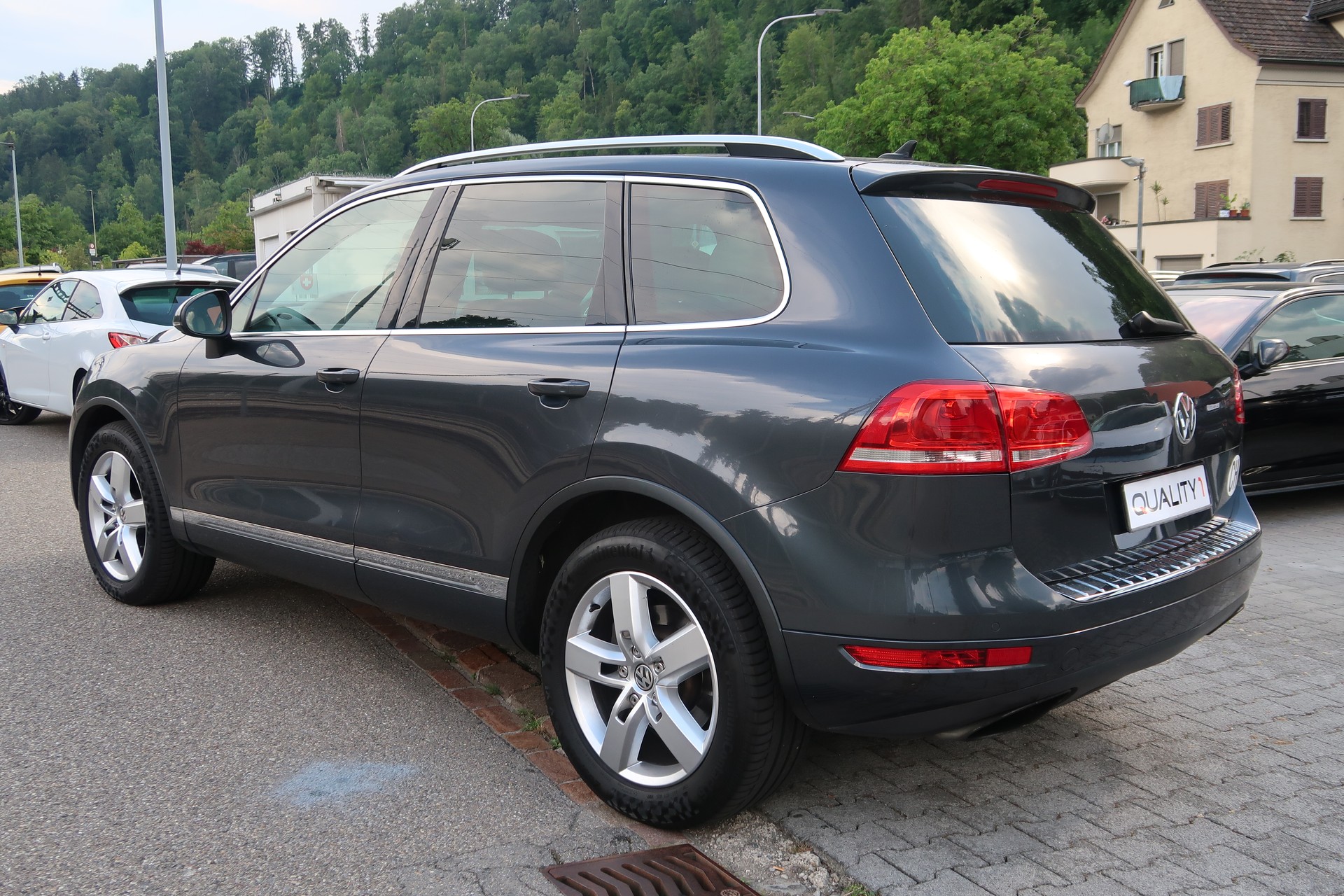 VW Touareg 4.2 TDI Tiptronic-image-5