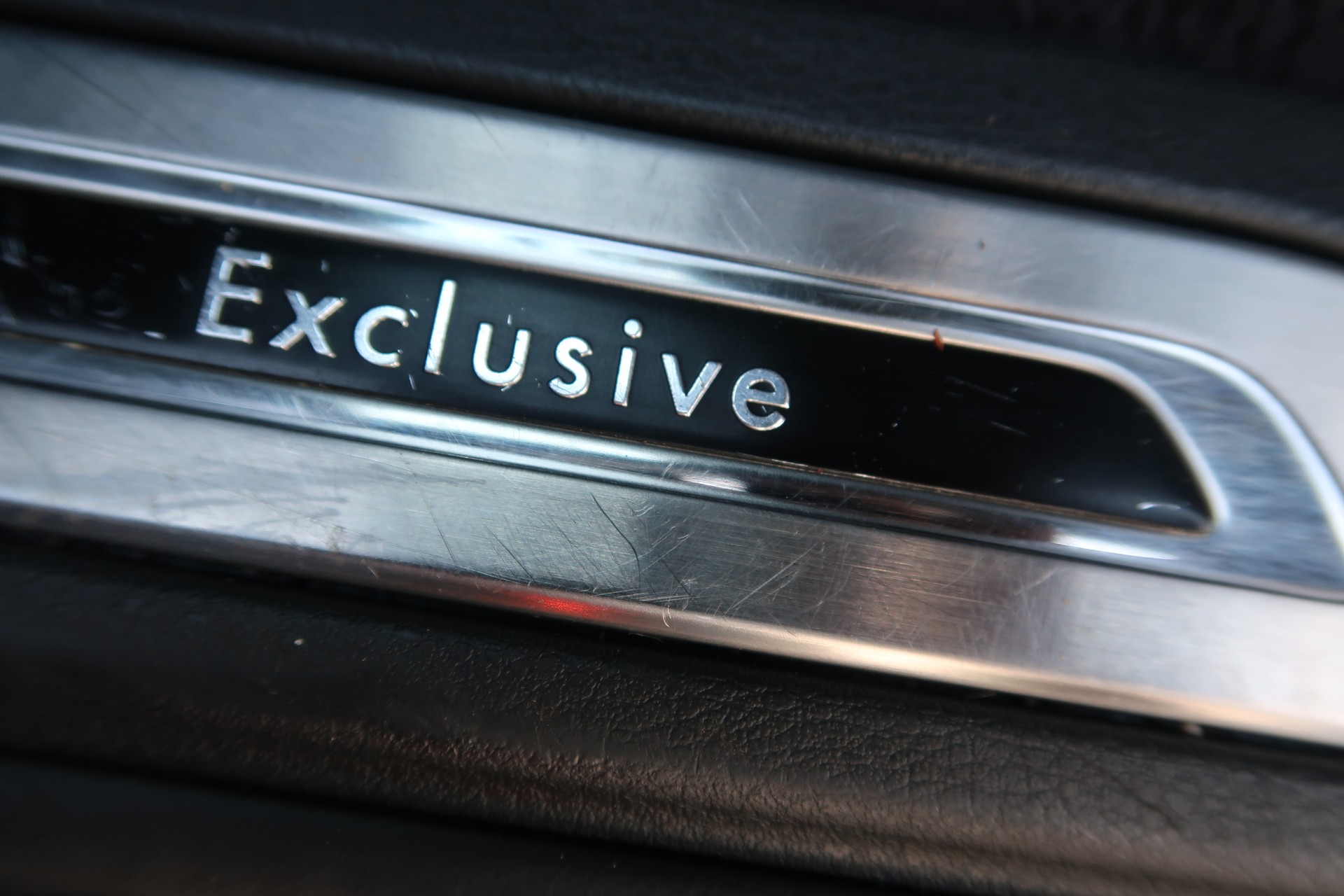 VW Touareg 4.2 TDI Tiptronic-image-21