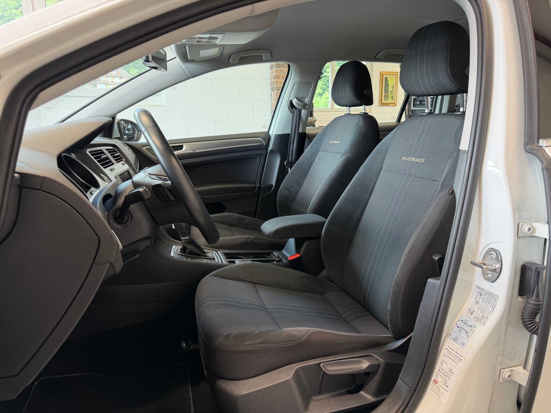 VW Golf 1.8 TSI Alltrack 4Motion-image-8