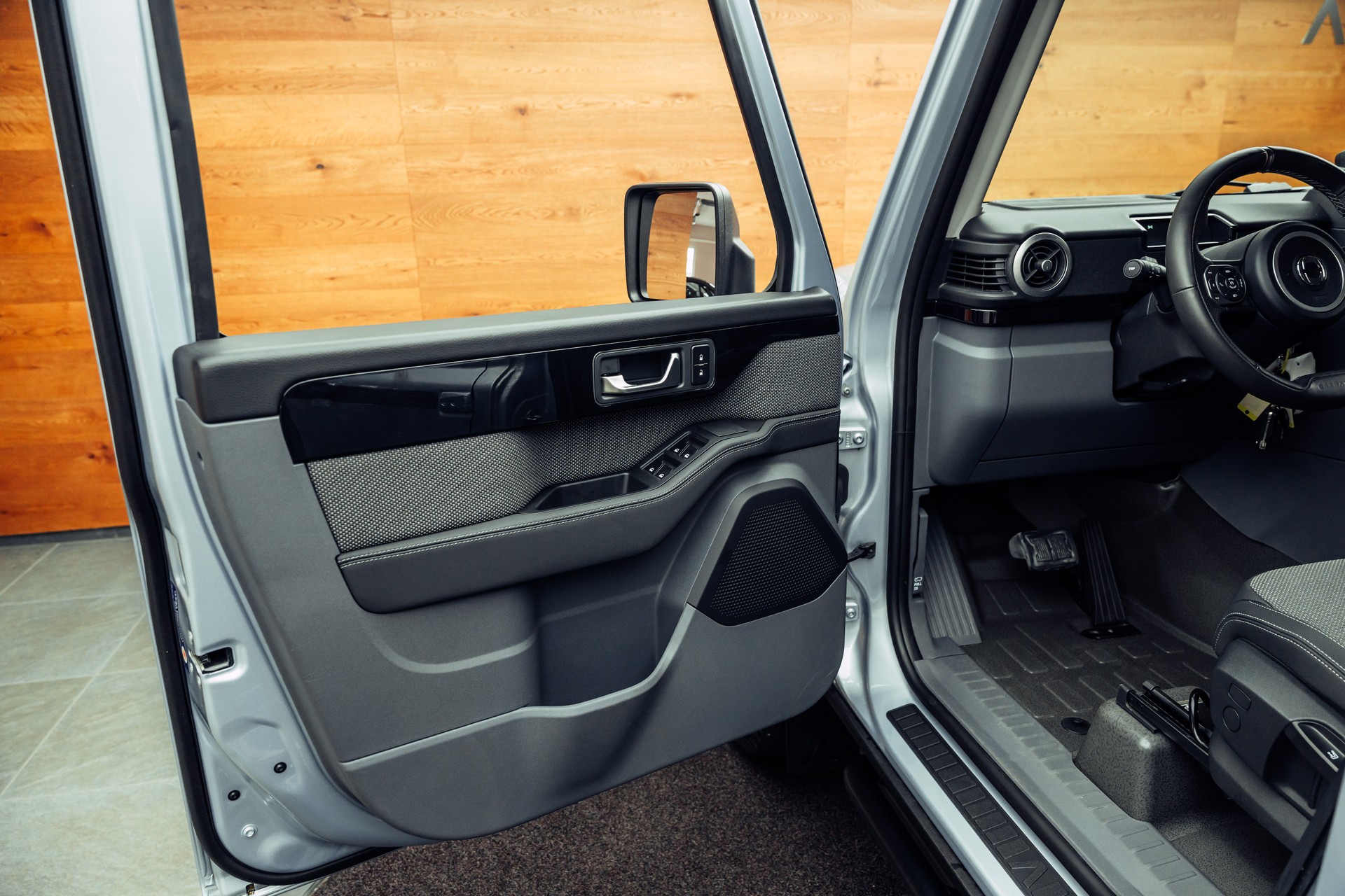 INEOS Grenadier 3.0D Utility Wagon 5-Sitz-image-20