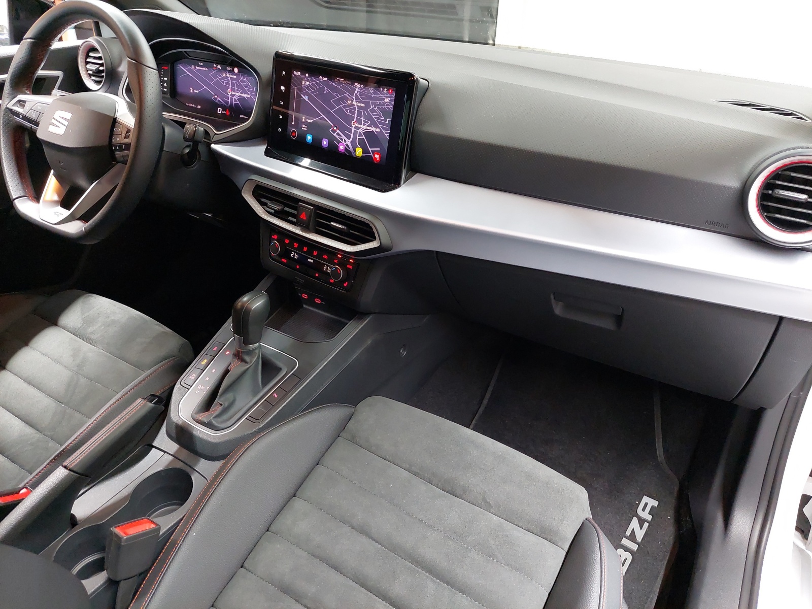 SEAT Ibiza 1.0 EcoTSI FR DSG-image-9