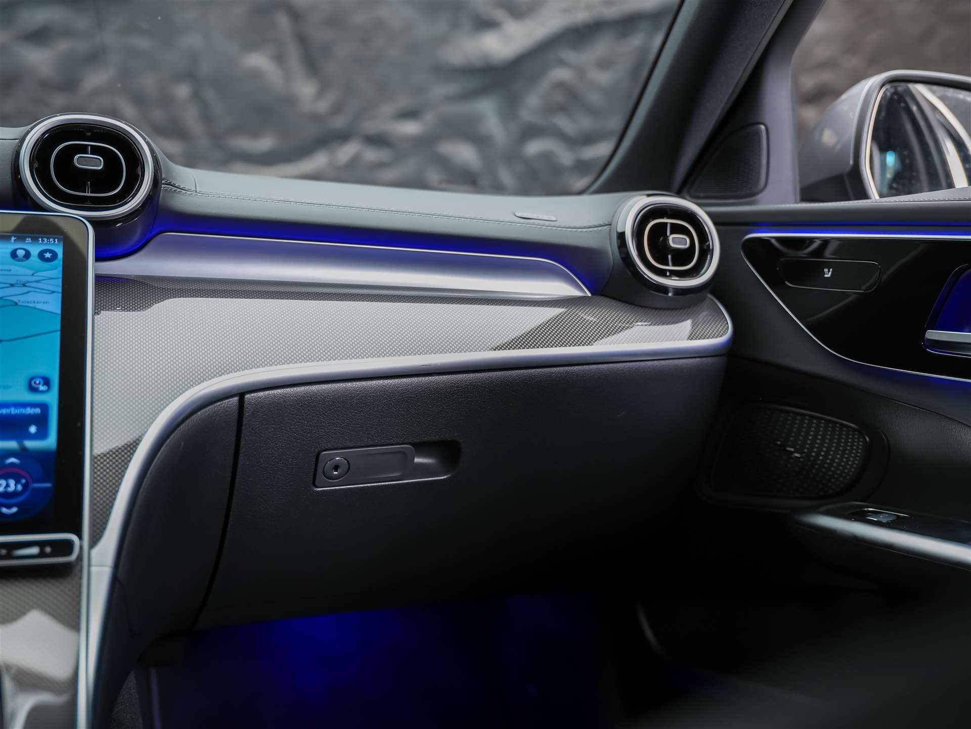 MERCEDES-BENZ C 220 d-image-19