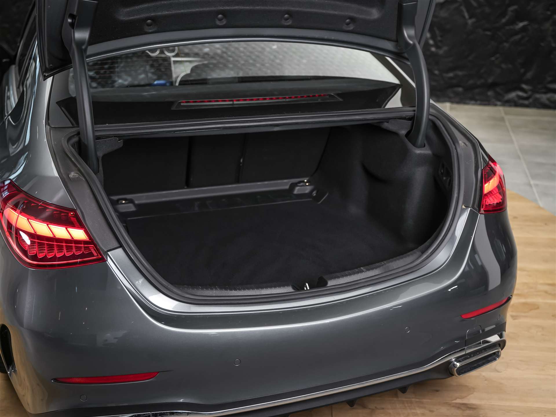 MERCEDES-BENZ C 220 d-image-39