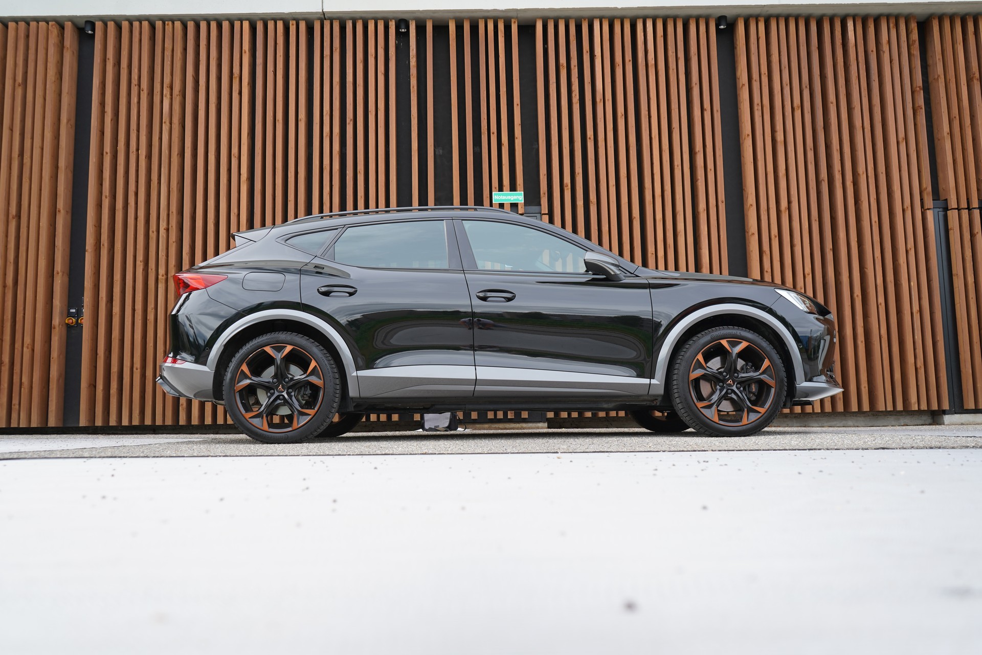 CUPRA FORMENTOR 1.4 e-HYBRID pHEV VZ DSG l 245 PS-image-0
