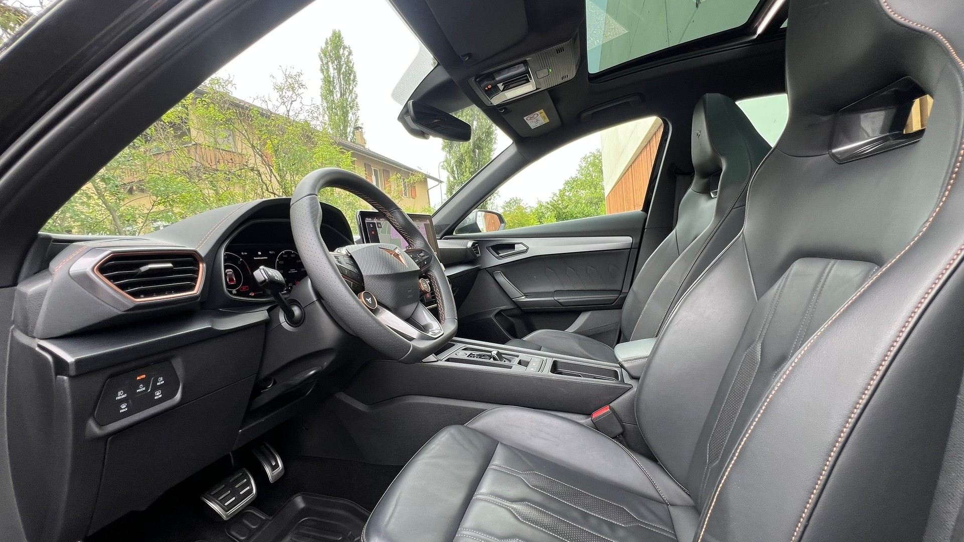 CUPRA FORMENTOR 1.4 e-HYBRID pHEV VZ DSG l 245 PS-image-25