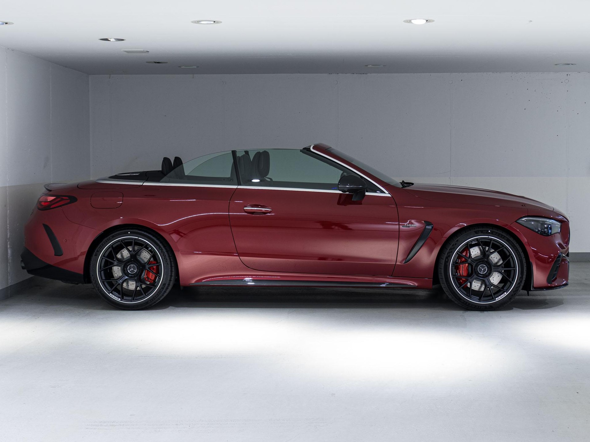 MERCEDES-BENZ CLE 53 AMG 4MATIC+ Cabriolet-image-1