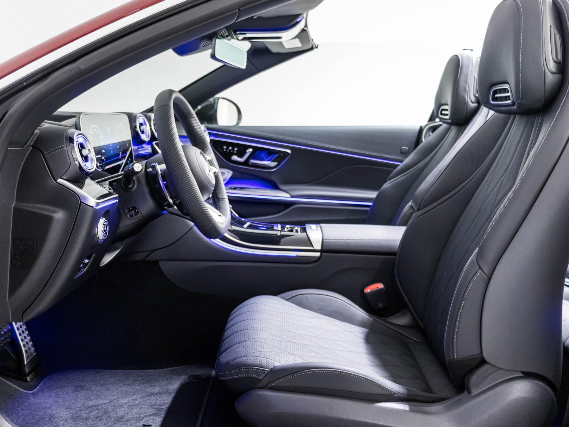 MERCEDES-BENZ CLE 53 AMG 4MATIC+ Cabriolet-image-6