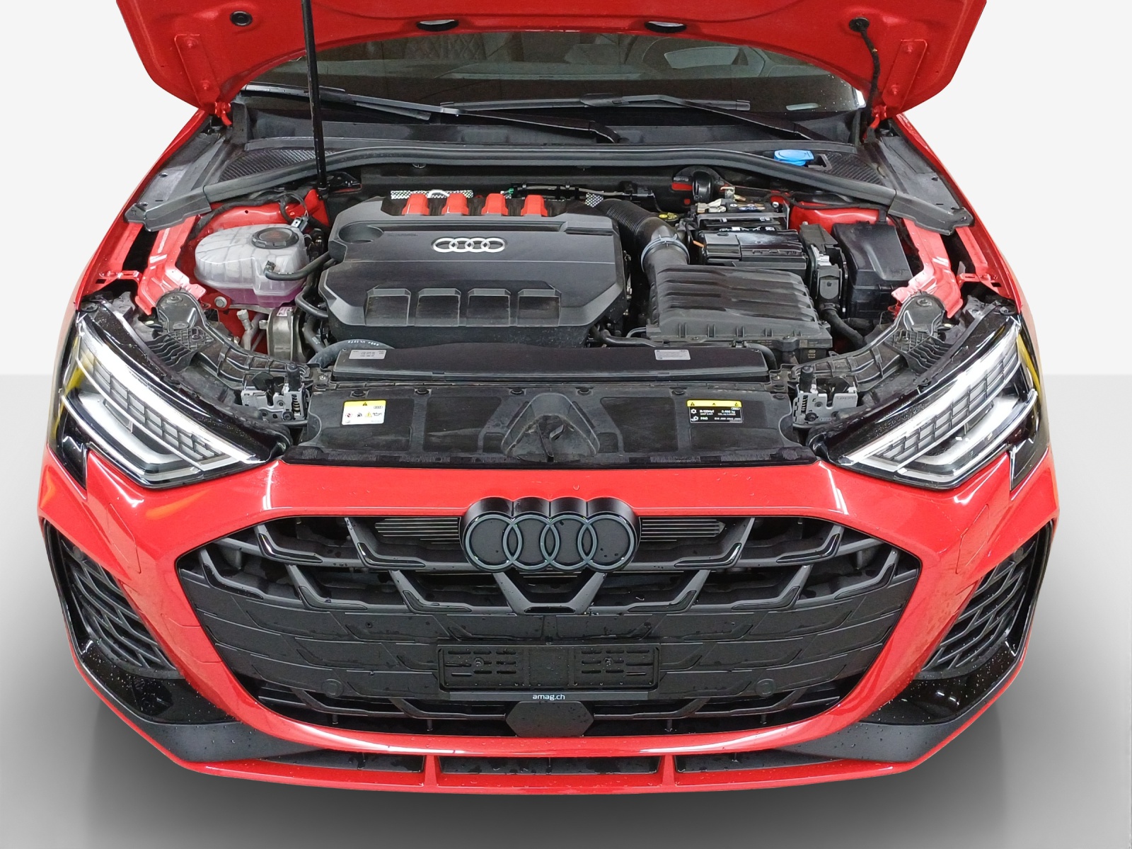 AUDI S3 Sportback TFSI quattro S-tronic-image-14