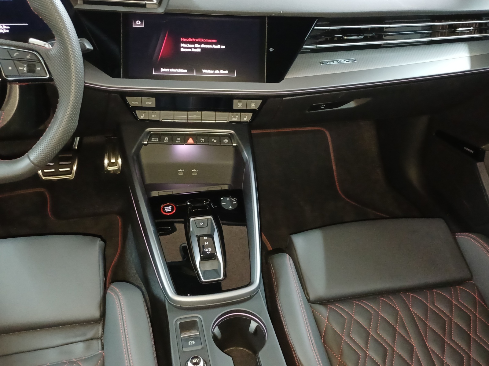 AUDI S3 Sportback TFSI quattro S-tronic-image-10