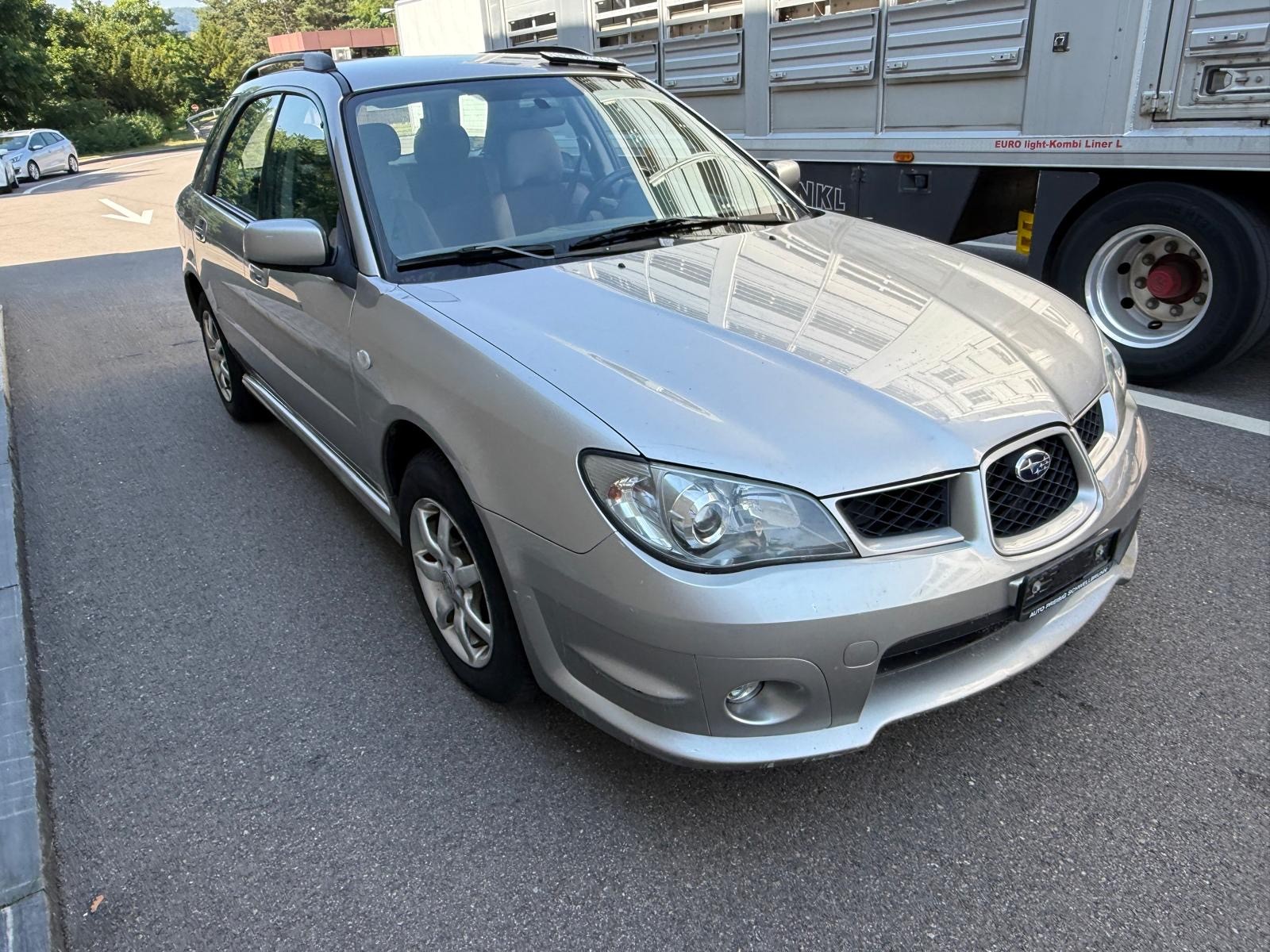 SUBARU Impreza 2.0R-image-3