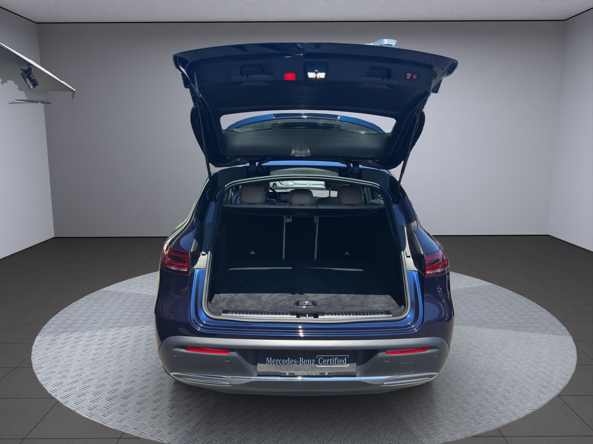 MERCEDES-BENZ EQC 400 4Matic-image-17