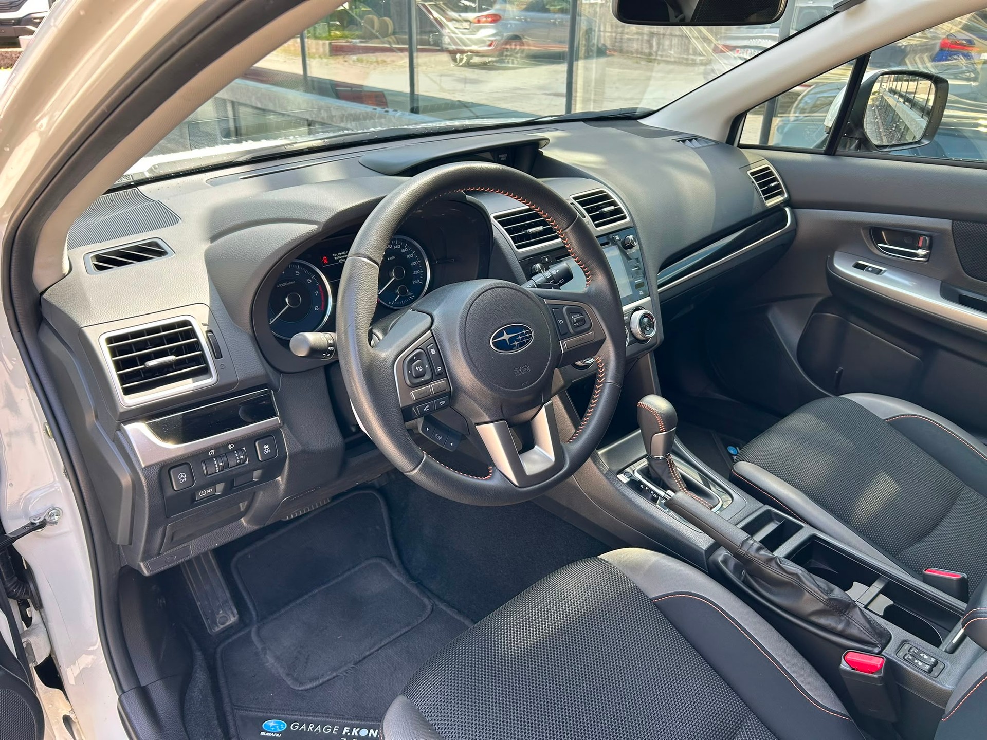 SUBARU XV 2.0 Swiss Two AWD CVT-image-6