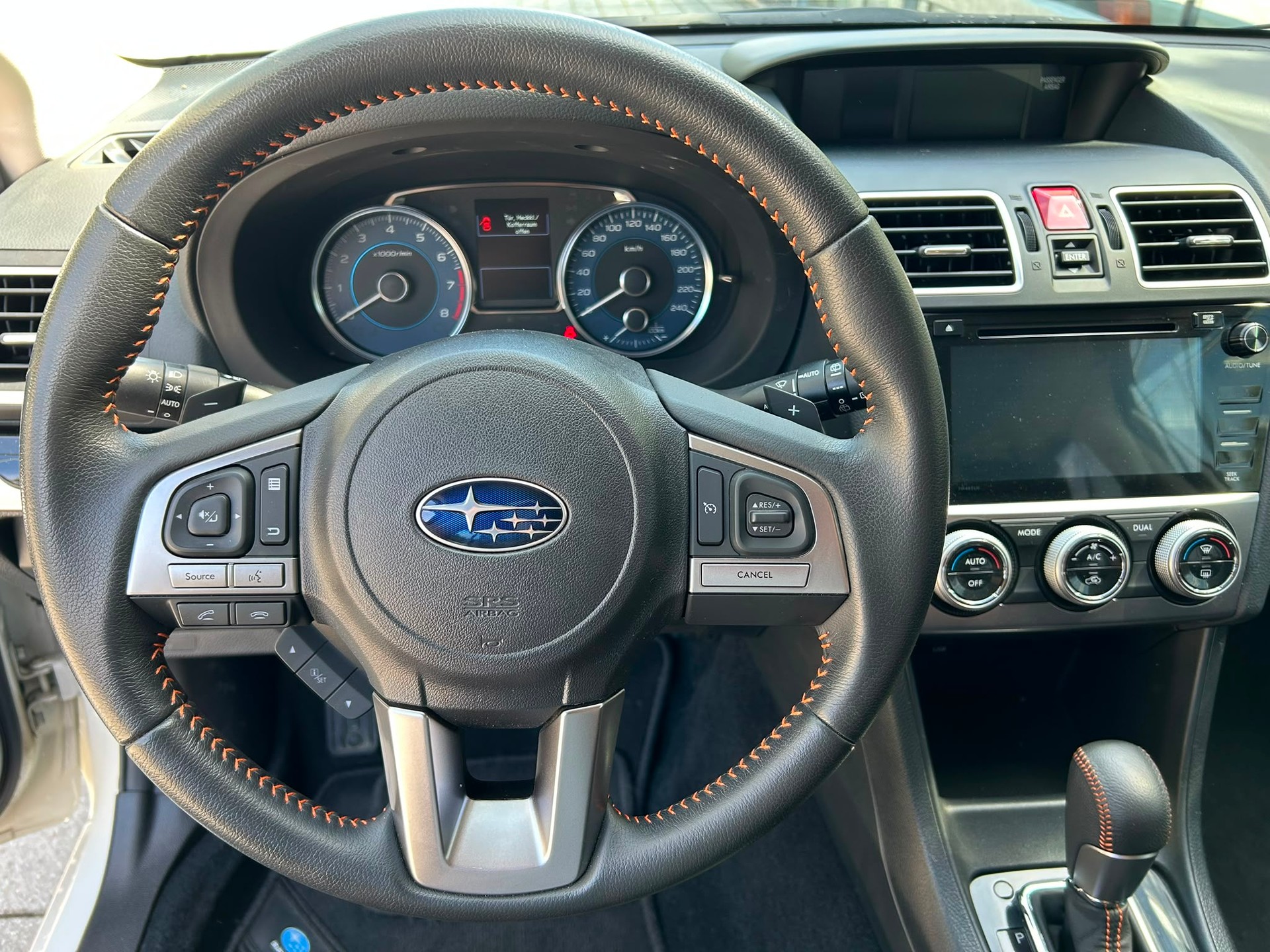 SUBARU XV 2.0 Swiss Two AWD CVT-image-8