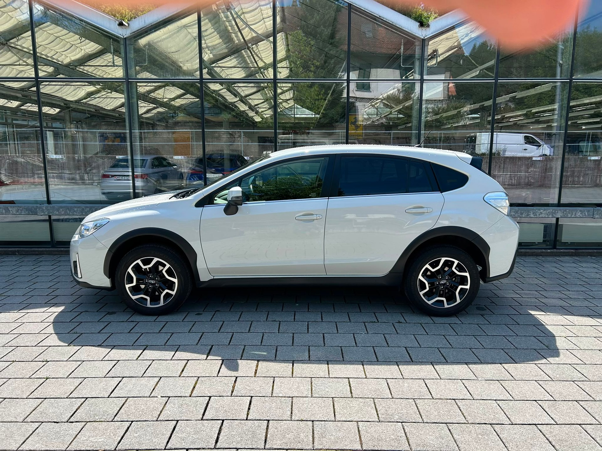 SUBARU XV 2.0 Swiss Two AWD CVT-image-3