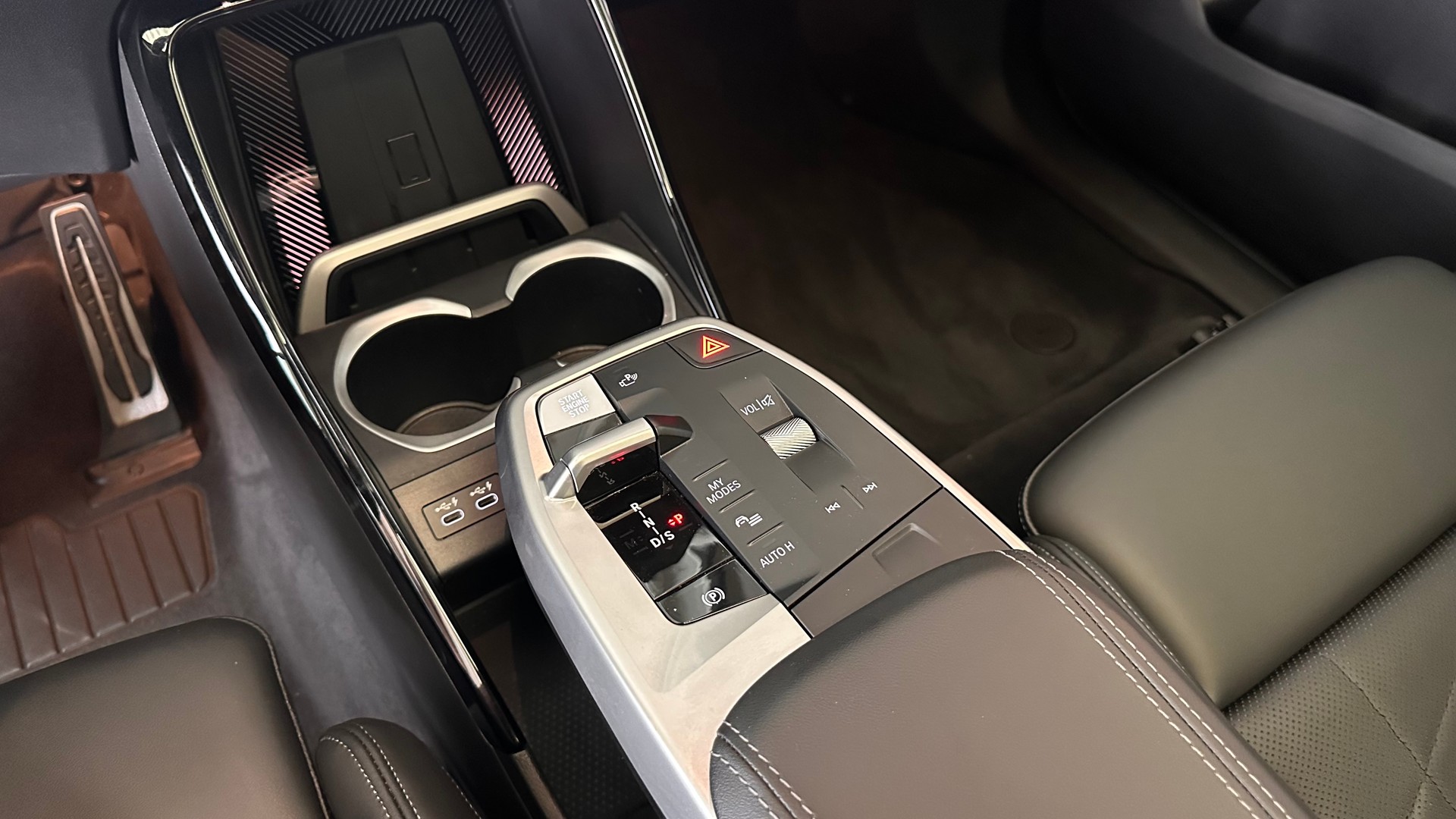 BMW X1 M35i-image-15