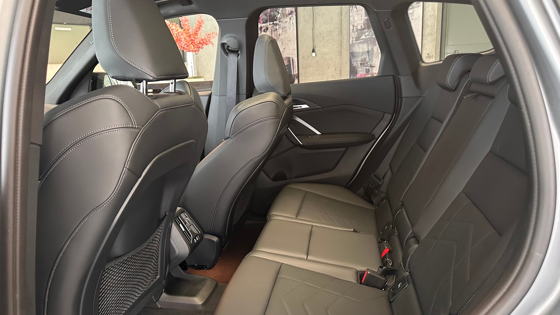 BMW X1 M35i-image-9