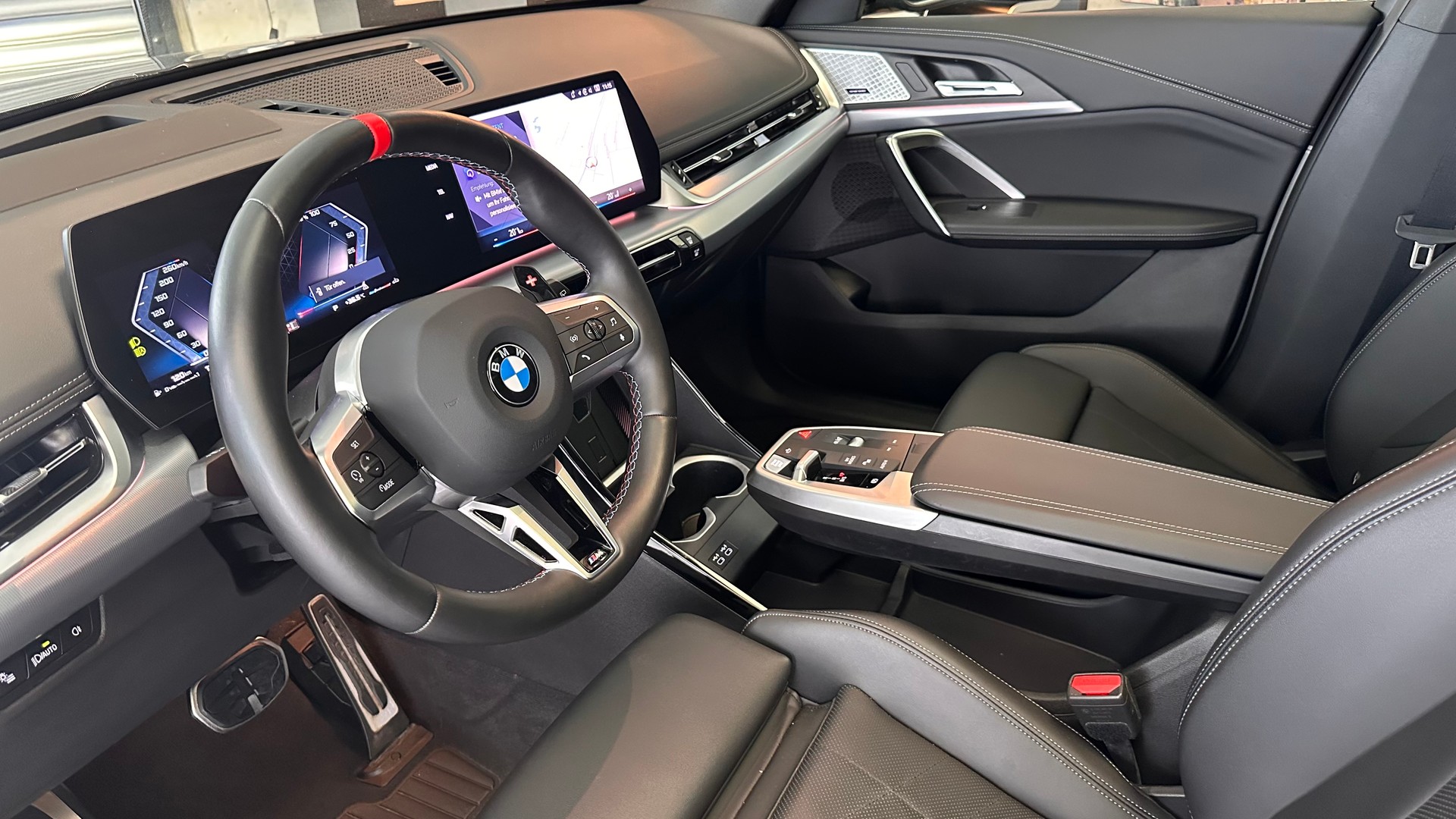 BMW X1 M35i-image-10
