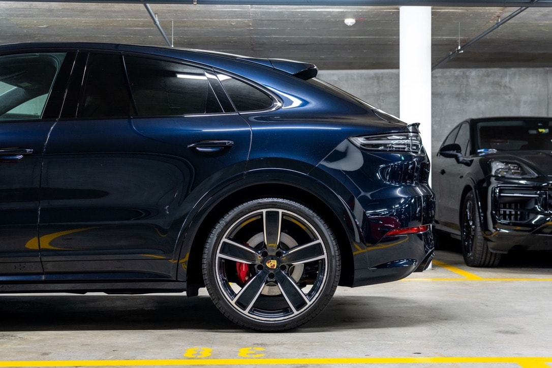 PORSCHE Cayenne 4.0 V8 GTS Coupé-image-6