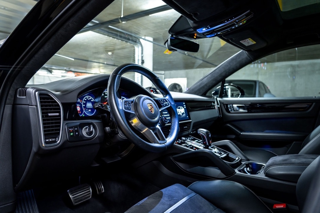 PORSCHE Cayenne 4.0 V8 GTS Coupé-image-8