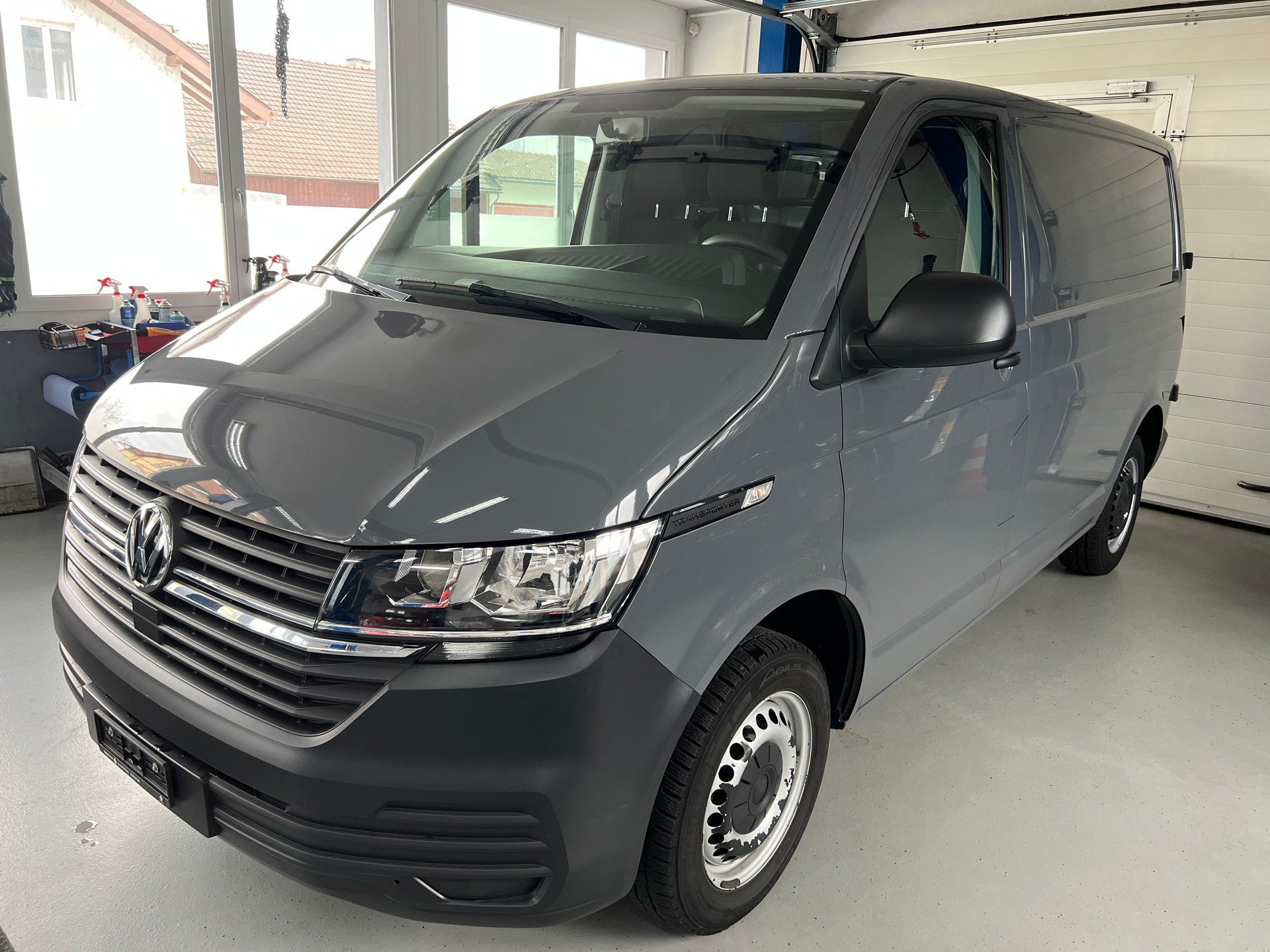 VW T6.1 2.0 TDI Entry-image-0