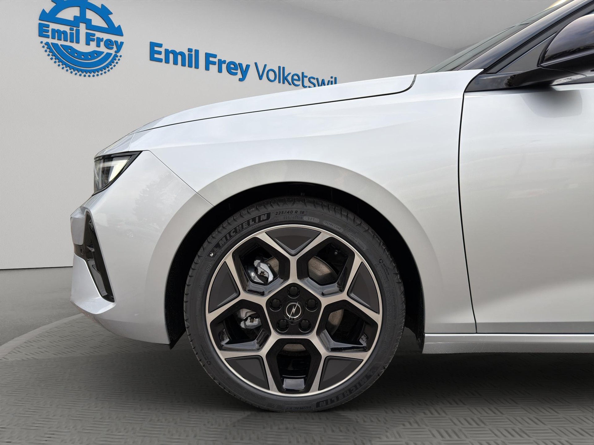 OPEL Astra 1.2 T Hybrid GS-image-3