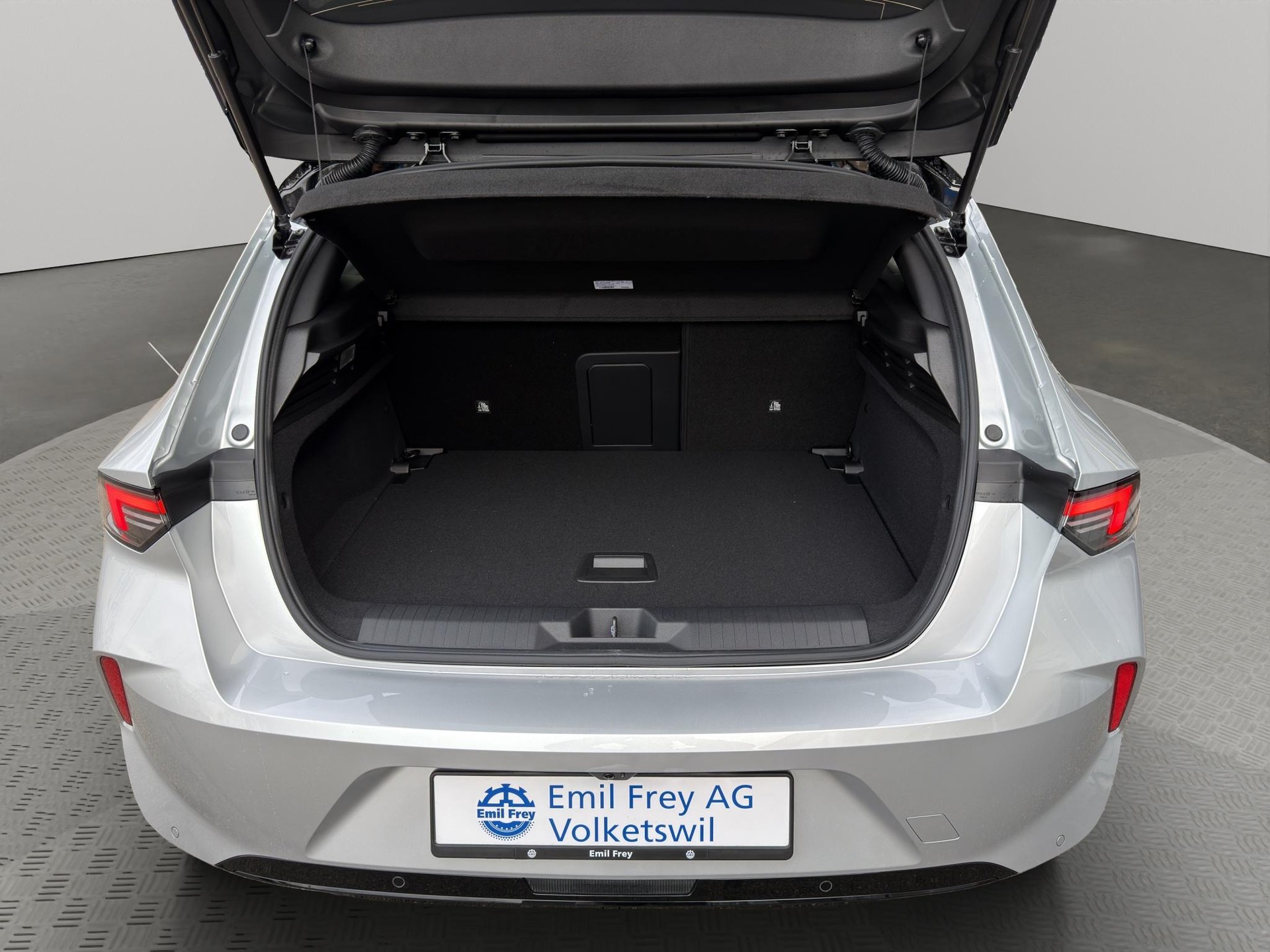 OPEL Astra 1.2 T Hybrid GS-image-4