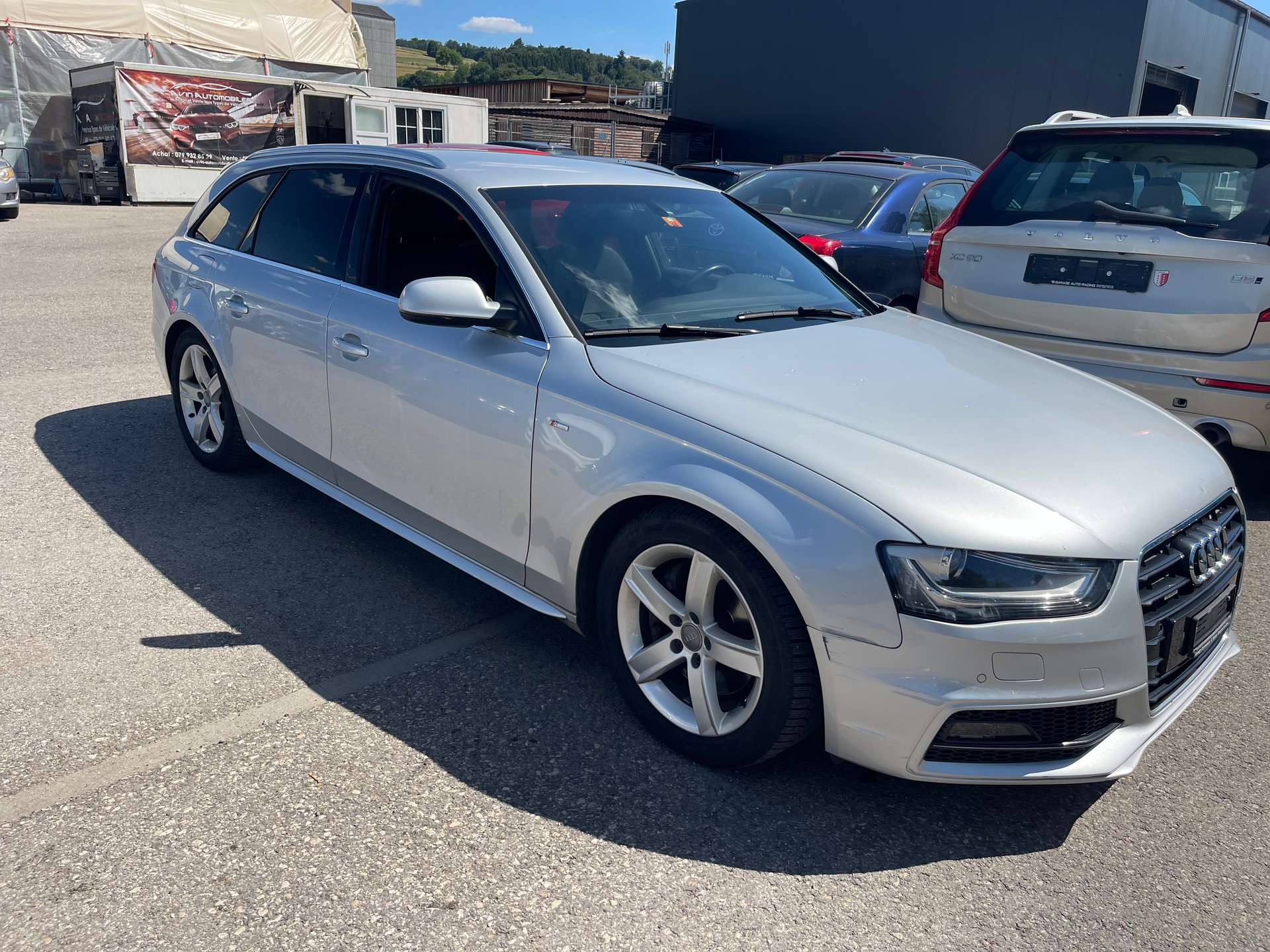 AUDI A4 Avant 2.0 TFSI quattro s-tronic-image-8