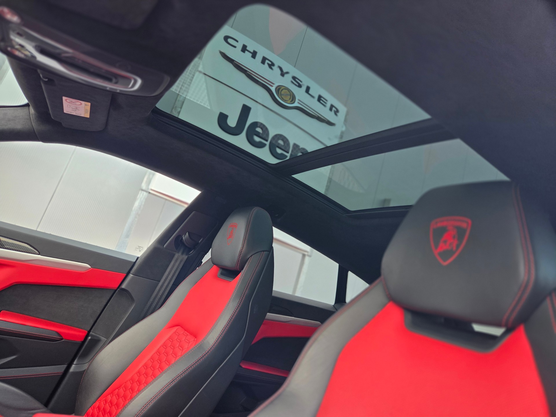 LAMBORGHINI Urus E-Gear-image-7