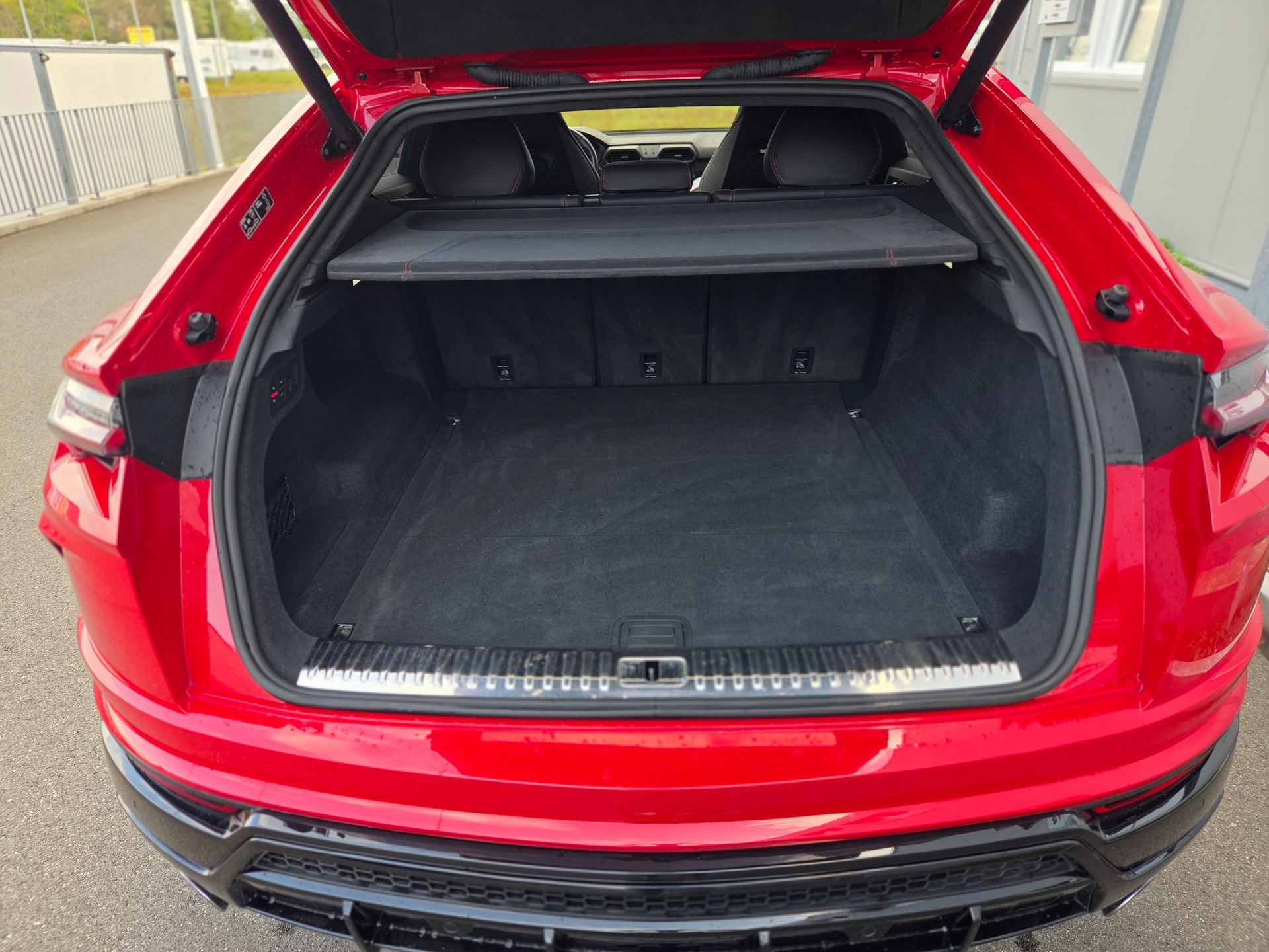 LAMBORGHINI Urus E-Gear-image-3