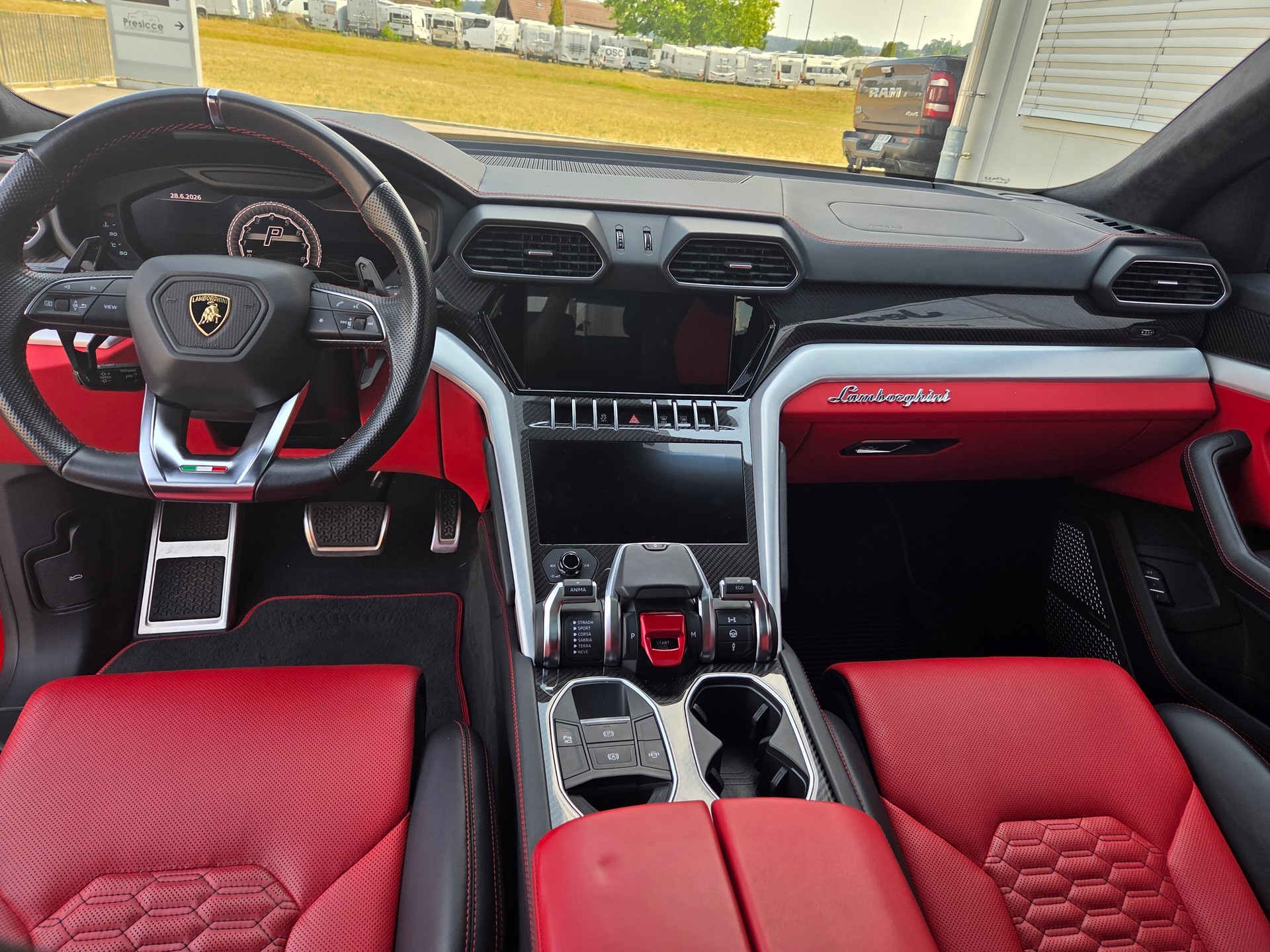 LAMBORGHINI Urus E-Gear-image-10