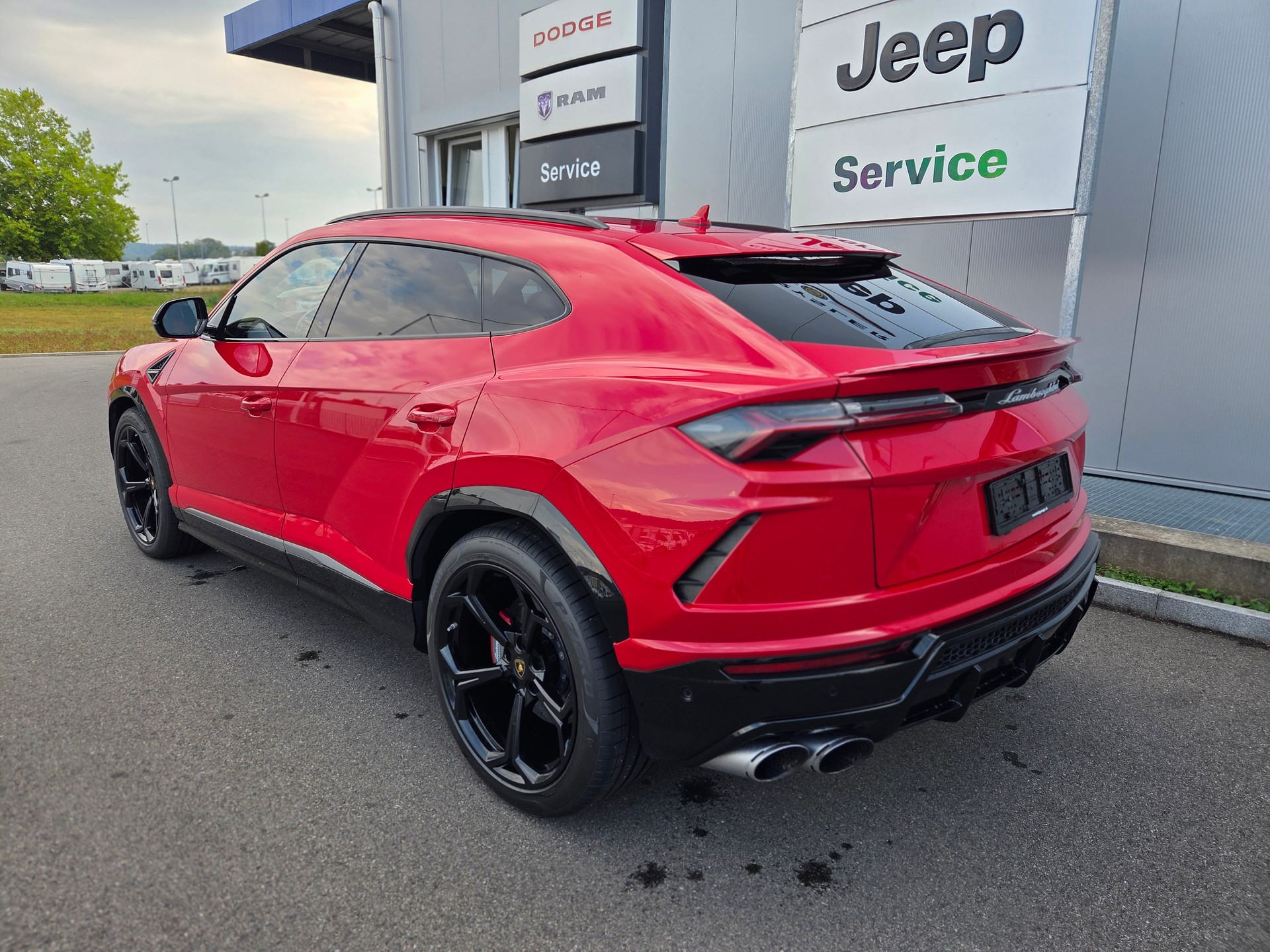 LAMBORGHINI Urus E-Gear-image-2