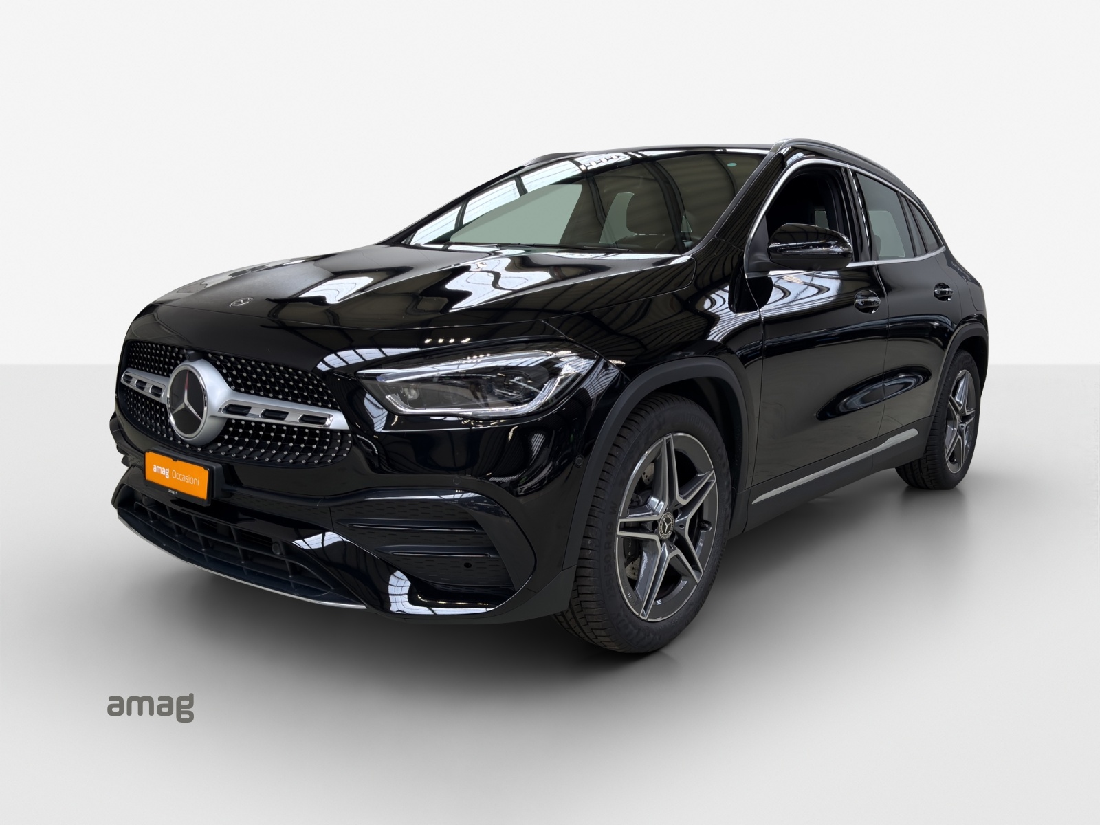 MERCEDES-BENZ GLA 200 4Matic AMG Line 8G-DCT