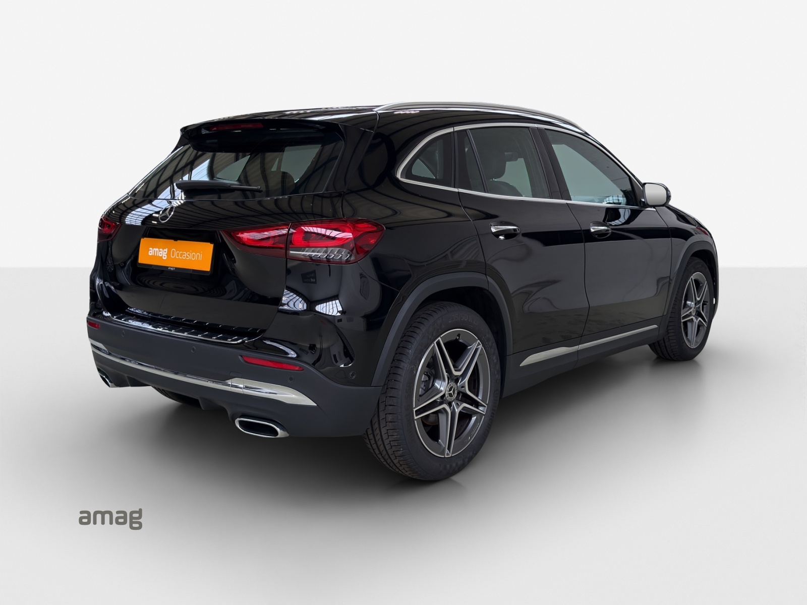 MERCEDES-BENZ GLA 200 4Matic AMG Line 8G-DCT-image-4