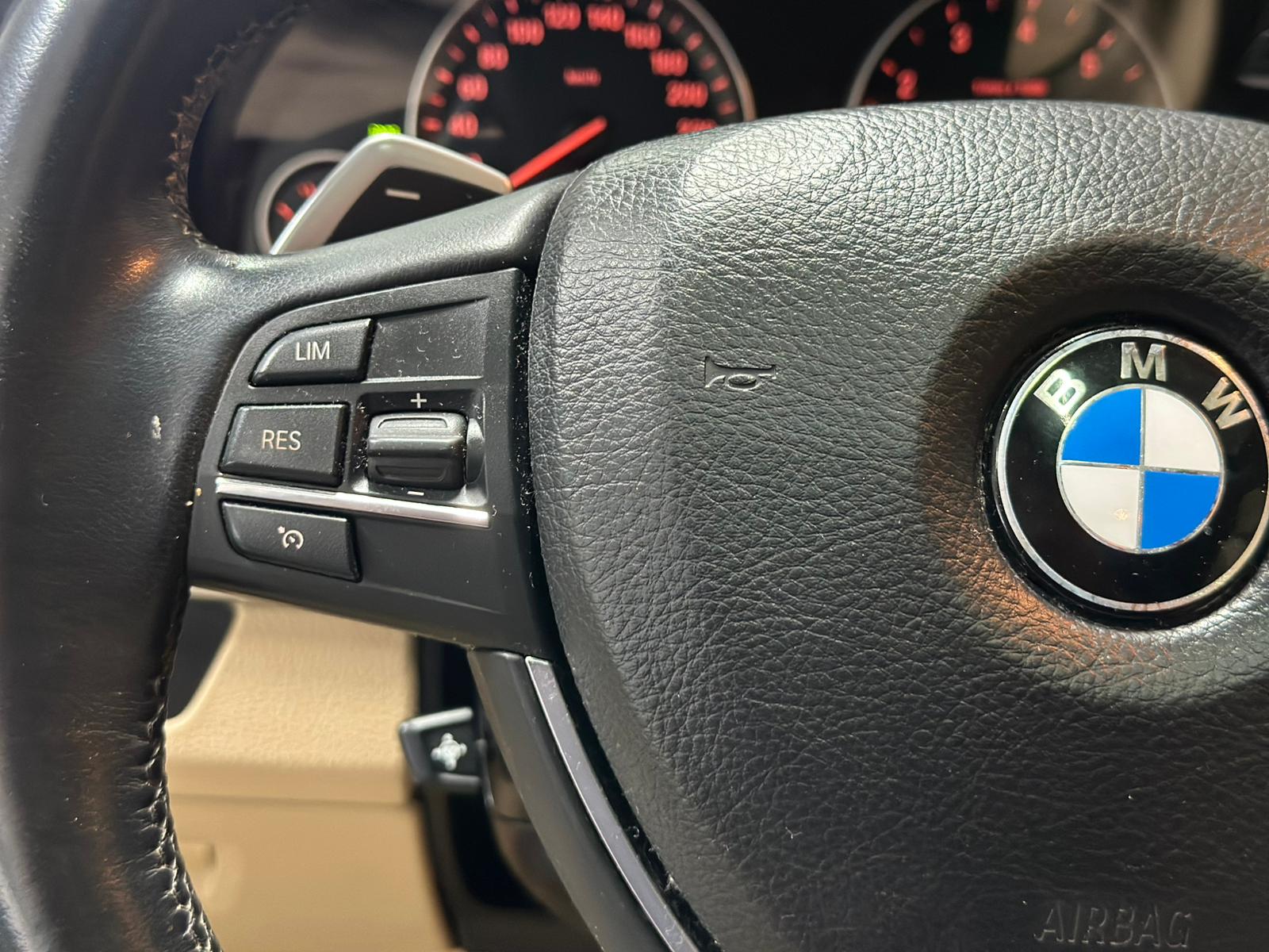 BMW 528i Steptronic-image-10