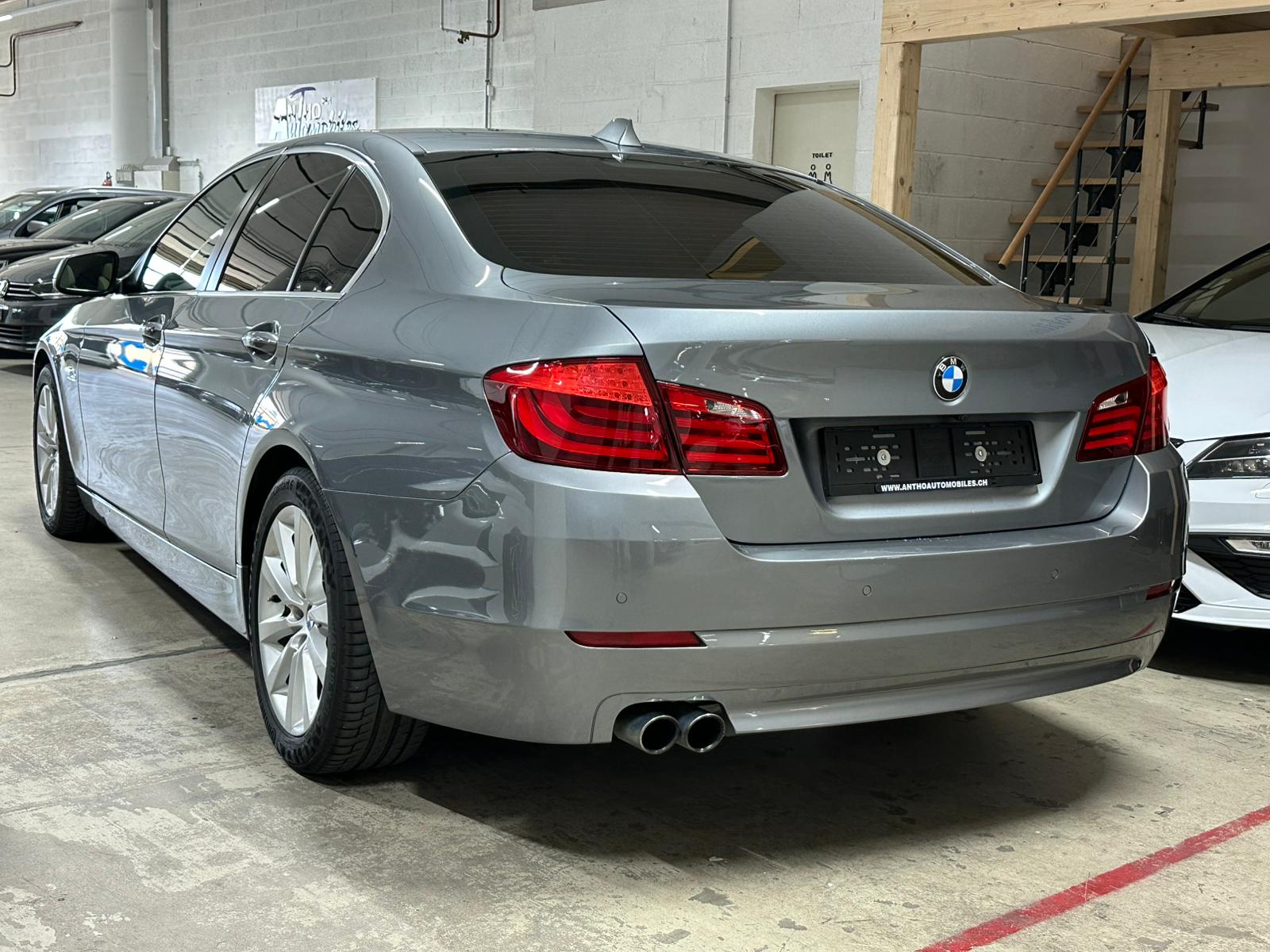 BMW 528i Steptronic-image-4