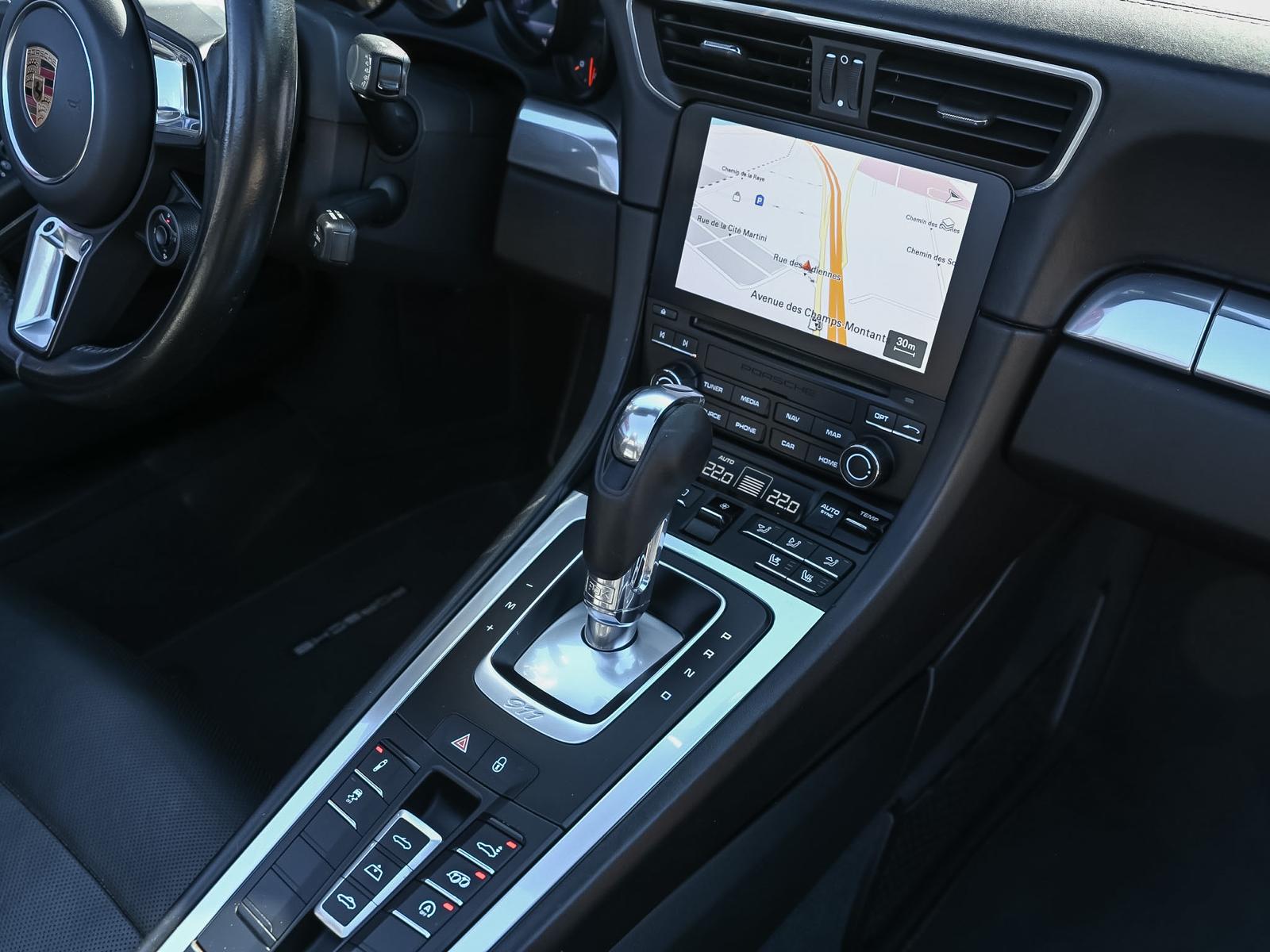 PORSCHE 911 Carrera 4S Cabrio PDK-image-19