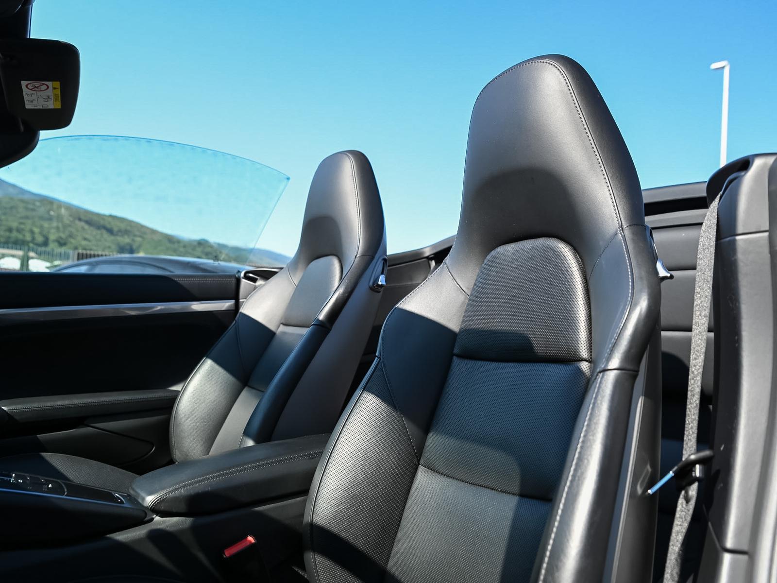 PORSCHE 911 Carrera 4S Cabrio PDK-image-15